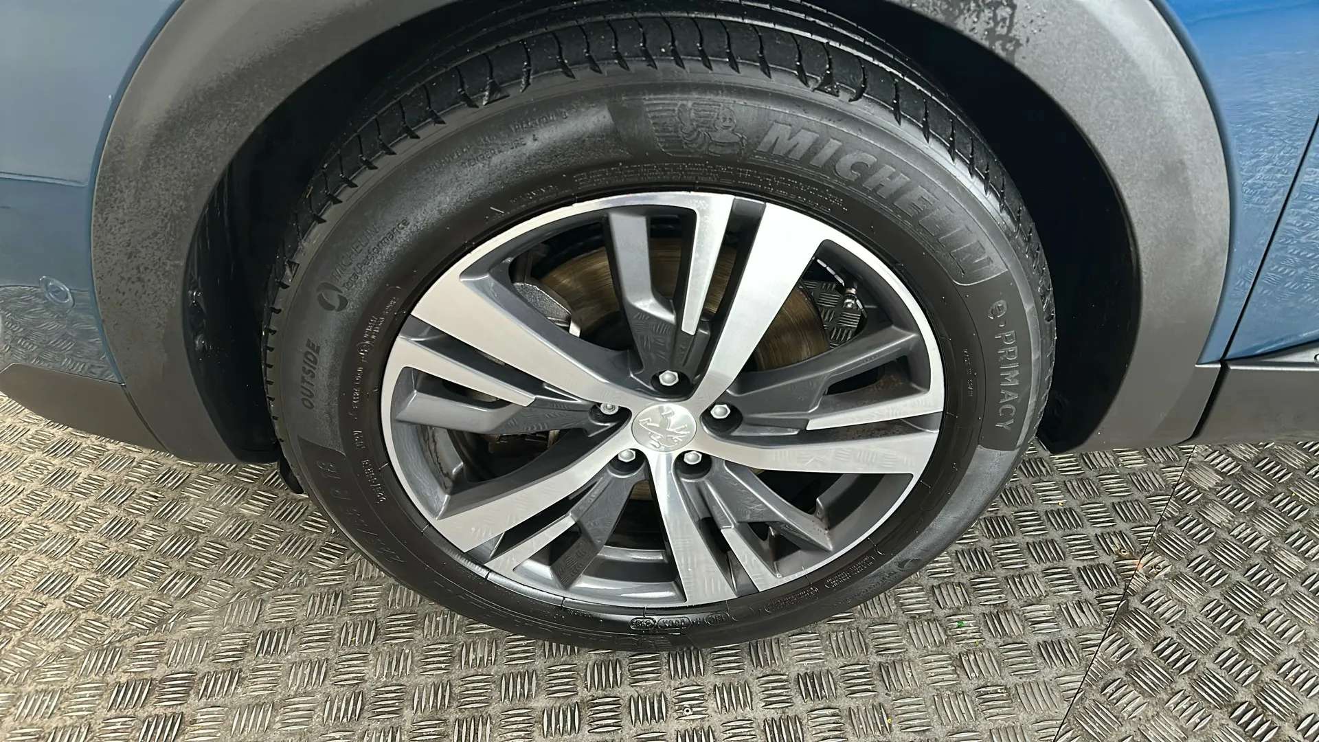 2024 PEUGEOT 3008 2024 PEUGEOT 3008