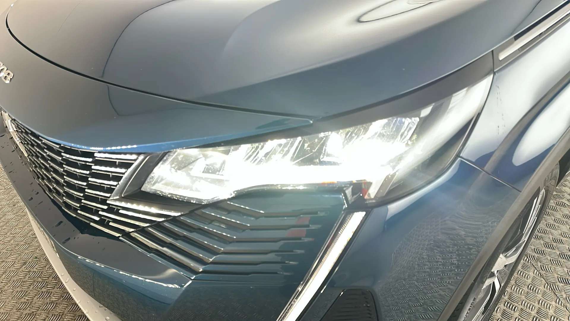 2024 PEUGEOT 3008 2024 PEUGEOT 3008