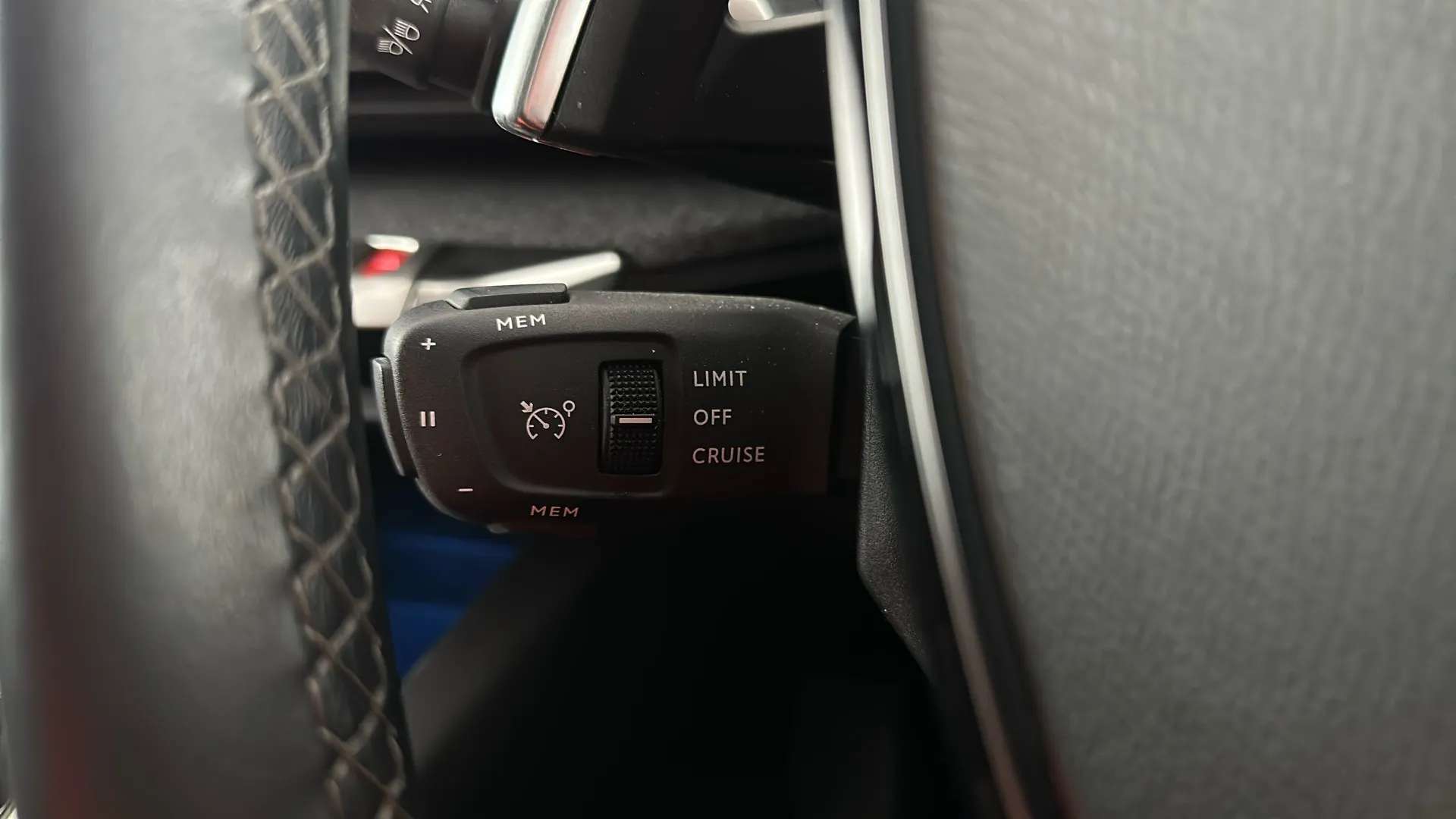 2022 PEUGEOT 3008 2022 PEUGEOT 3008