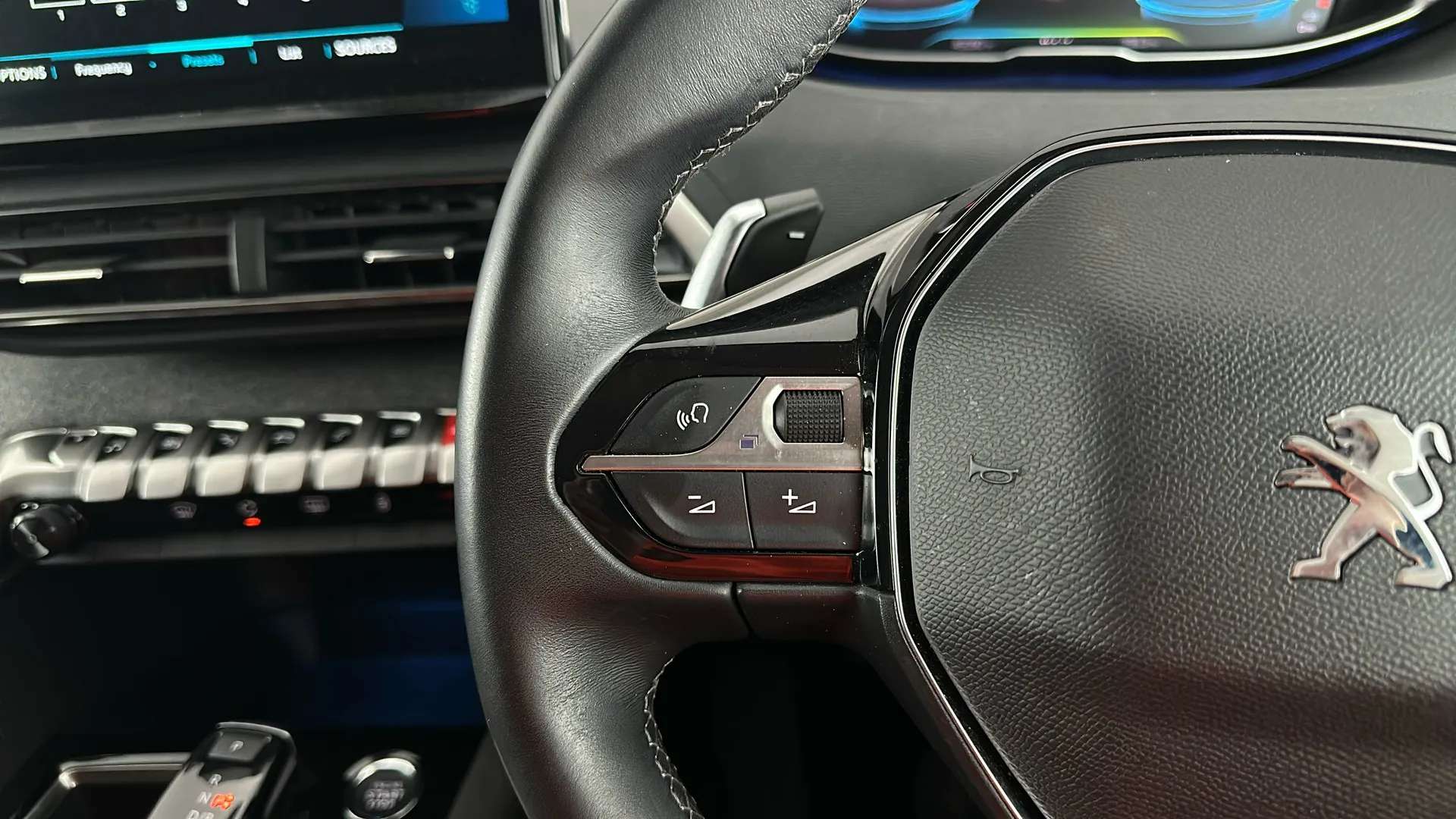 2022 PEUGEOT 3008 2022 PEUGEOT 3008