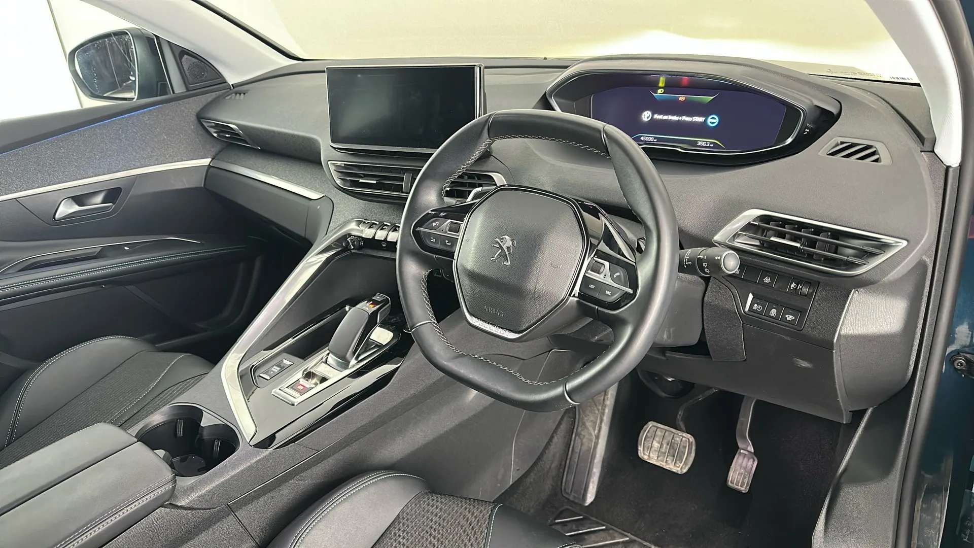 2022 PEUGEOT 3008 2022 PEUGEOT 3008