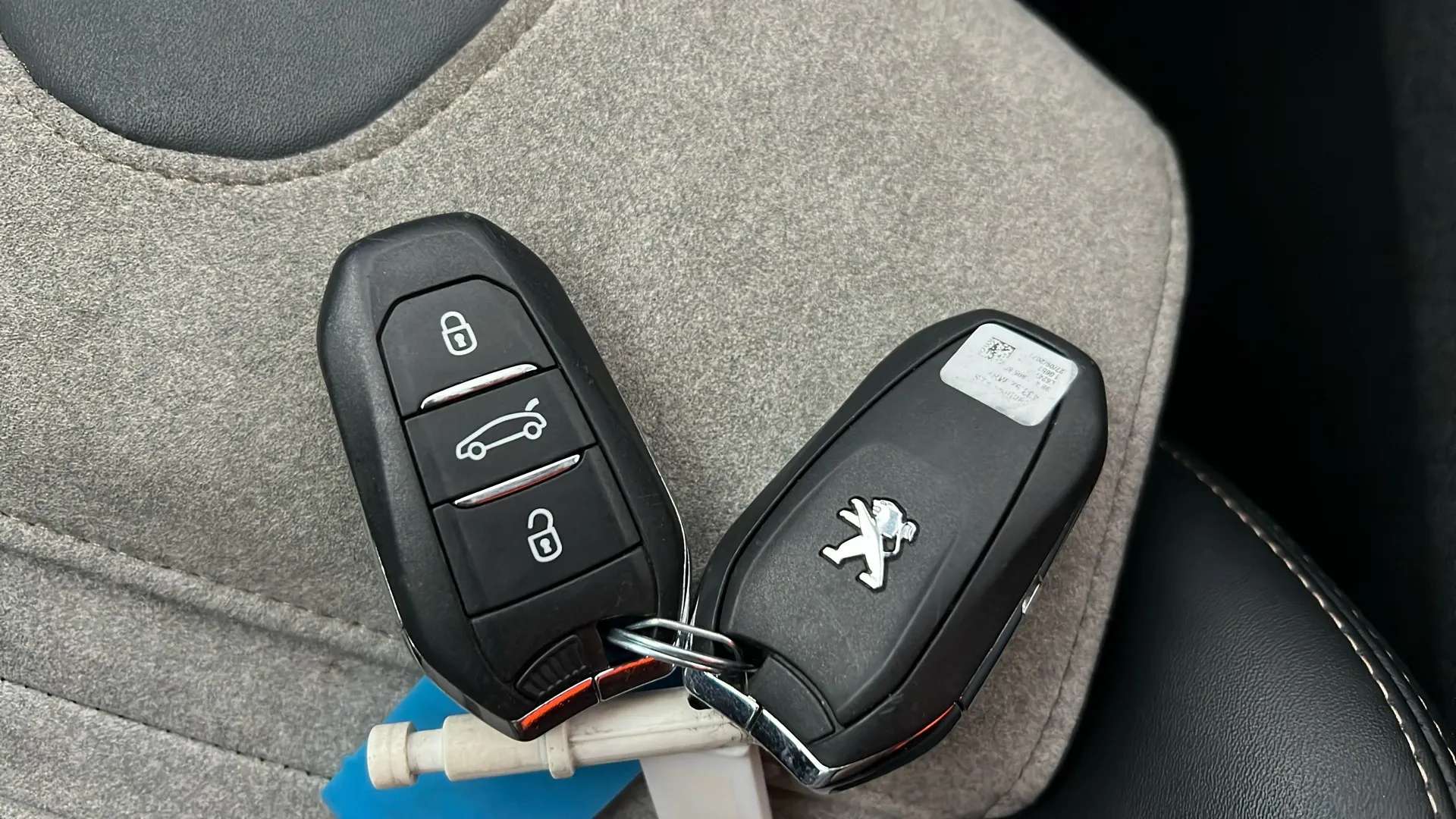 2021 PEUGEOT 3008 2021 PEUGEOT 3008