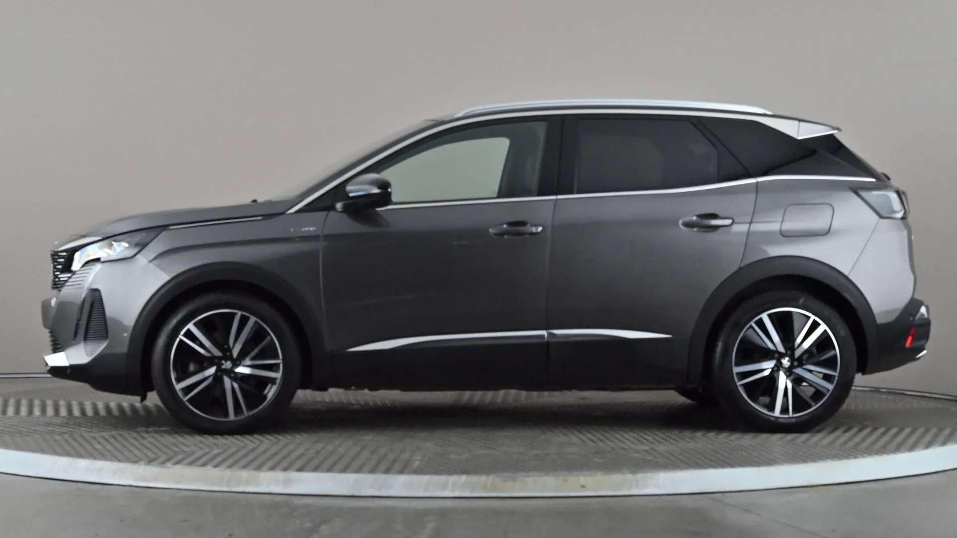 A 2022 PEUGEOT 3008 1.6 Hybrid 225 GT Premium e-EAT8 A 2022 PEUGEOT 3008 1.6 Hybrid 225 GT Premium e-EAT8