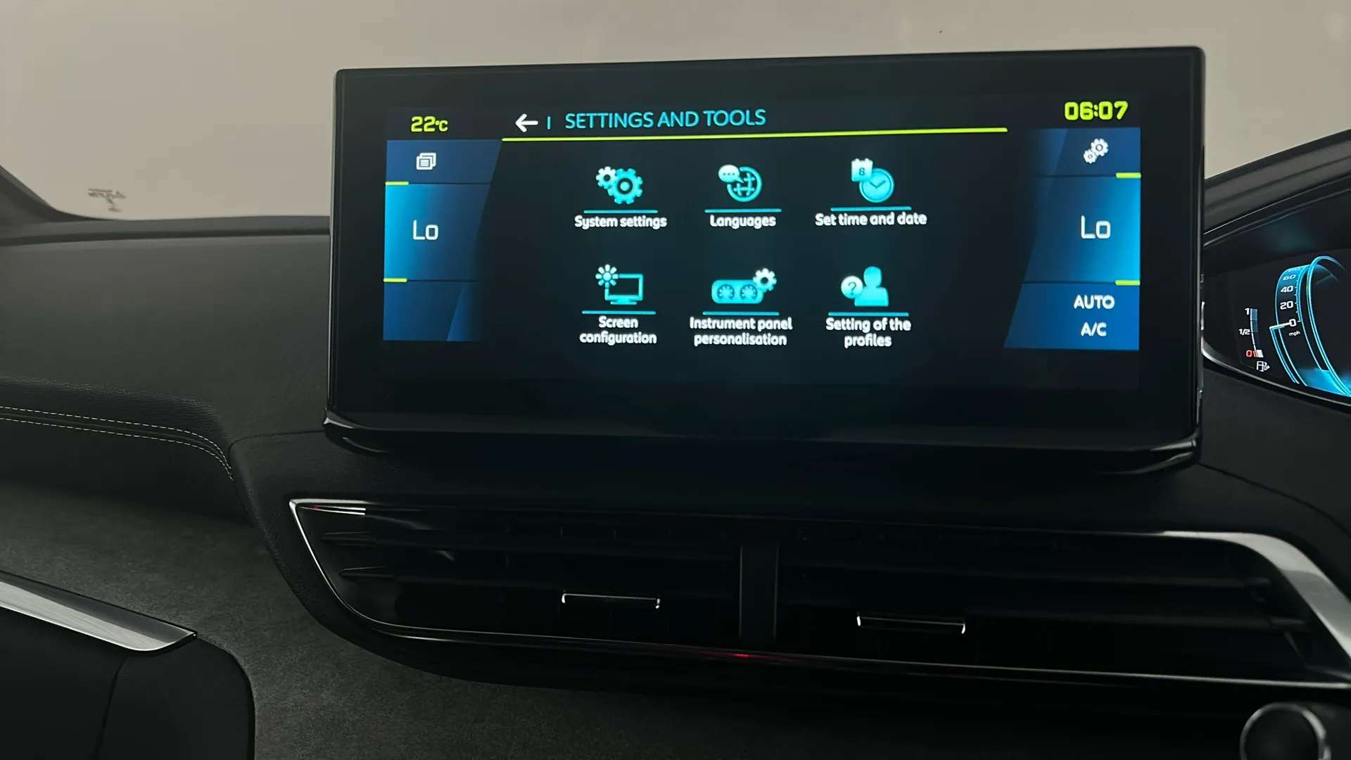 2022 PEUGEOT 3008 2022 PEUGEOT 3008