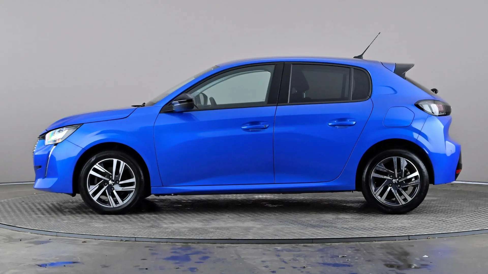 A 2023 PEUGEOT 208 1.2 PureTech 100 Allure Premium + EAT8 A 2023 PEUGEOT 208 1.2 PureTech 100 Allure Premium + EAT8