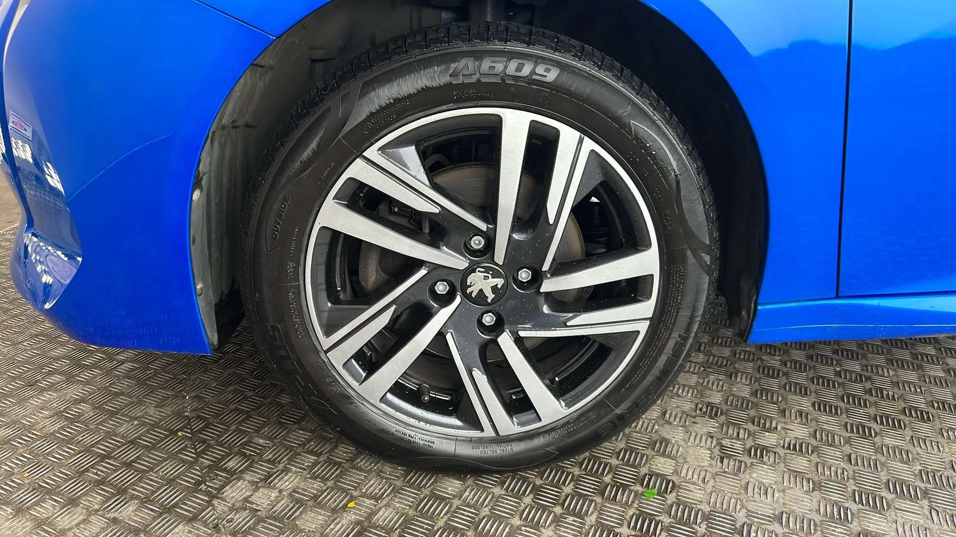 2023 PEUGEOT 208 2023 PEUGEOT 208