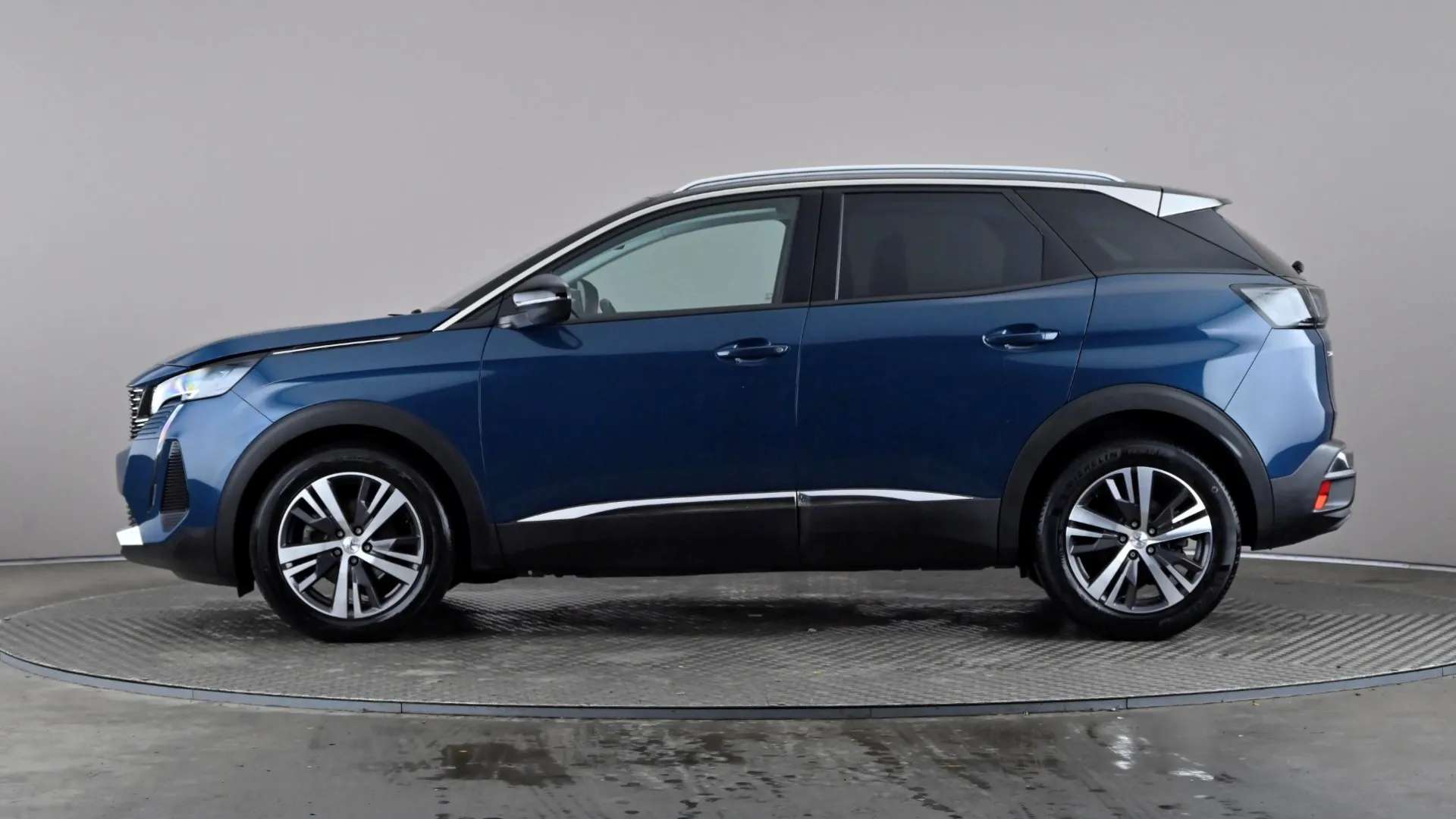 A 2022 PEUGEOT 3008 1.5 BlueHDi Allure Premium+ EAT8 A 2022 PEUGEOT 3008 1.5 BlueHDi Allure Premium+ EAT8