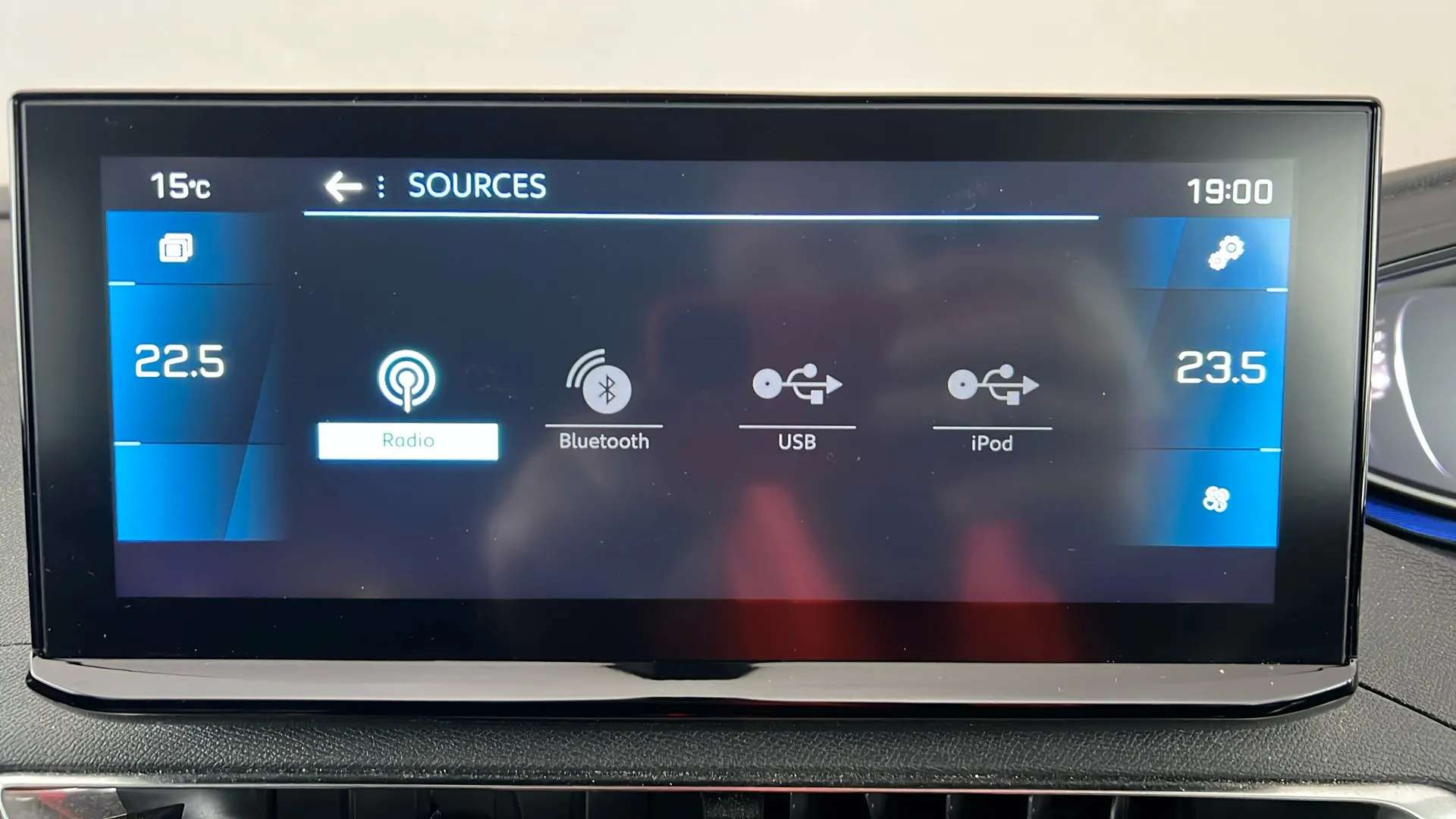 2022 PEUGEOT 3008 2022 PEUGEOT 3008