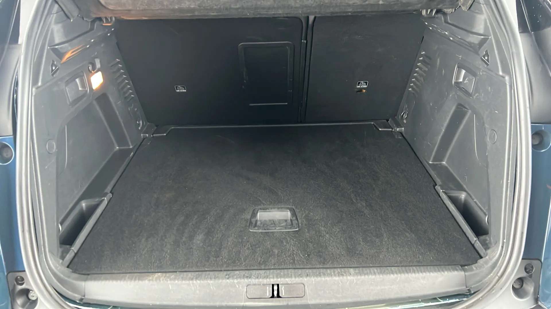 2022 PEUGEOT 3008 2022 PEUGEOT 3008