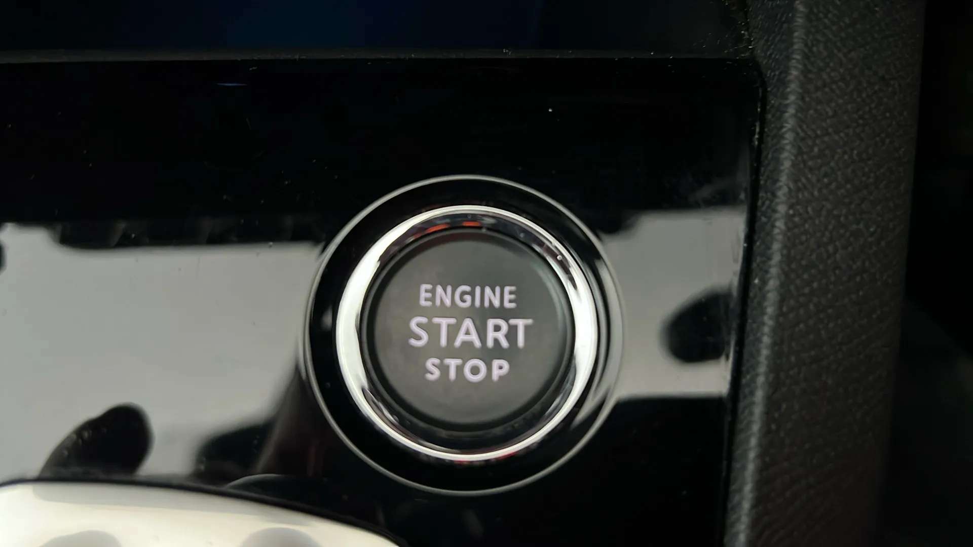 2022 PEUGEOT 3008 2022 PEUGEOT 3008