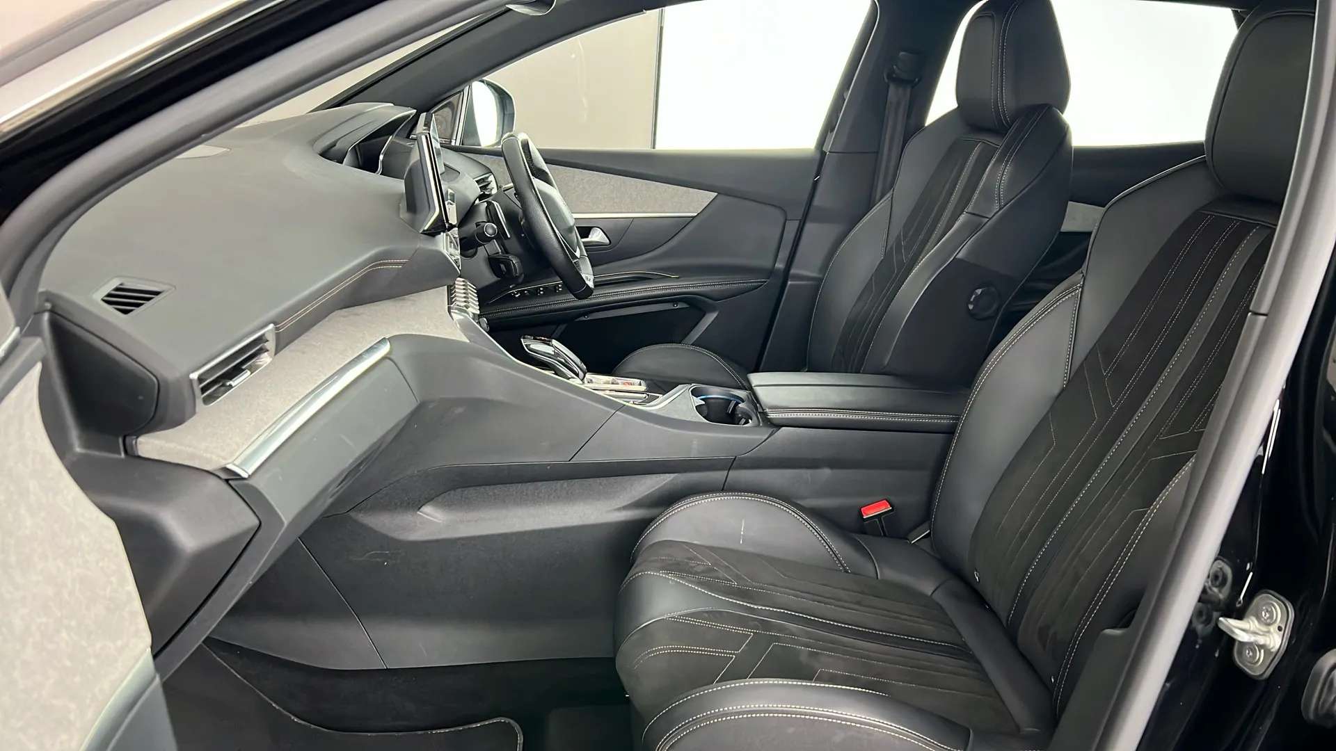 2022 PEUGEOT 3008 2022 PEUGEOT 3008