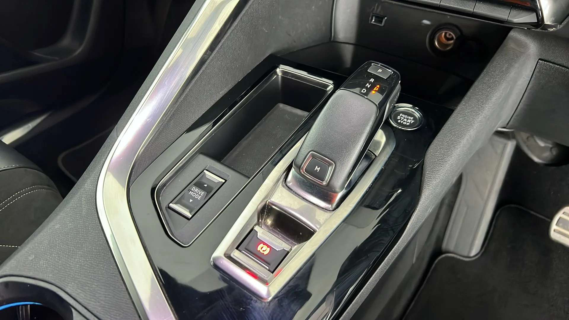 2022 PEUGEOT 3008 2022 PEUGEOT 3008