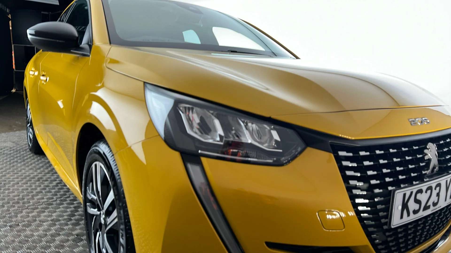 2023 PEUGEOT 208 2023 PEUGEOT 208