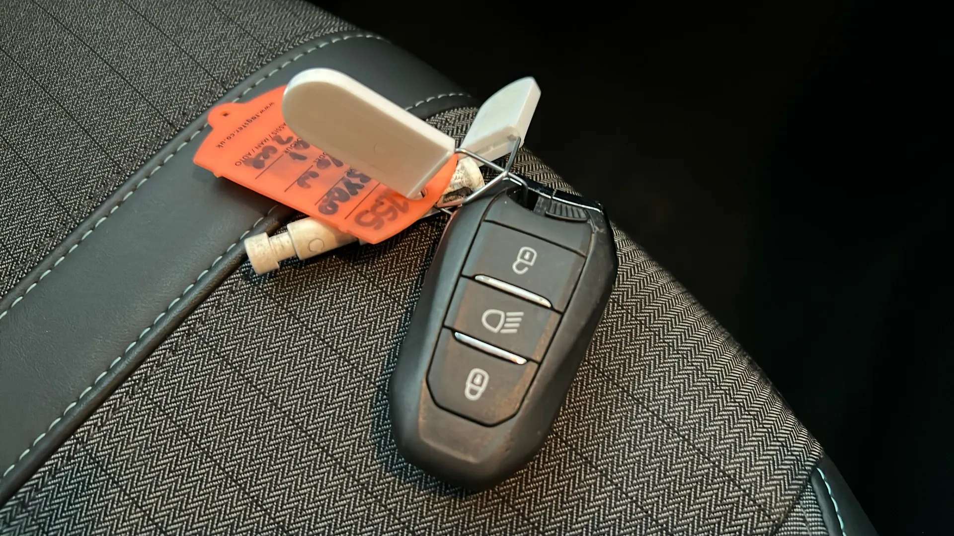 2023 PEUGEOT 208 2023 PEUGEOT 208