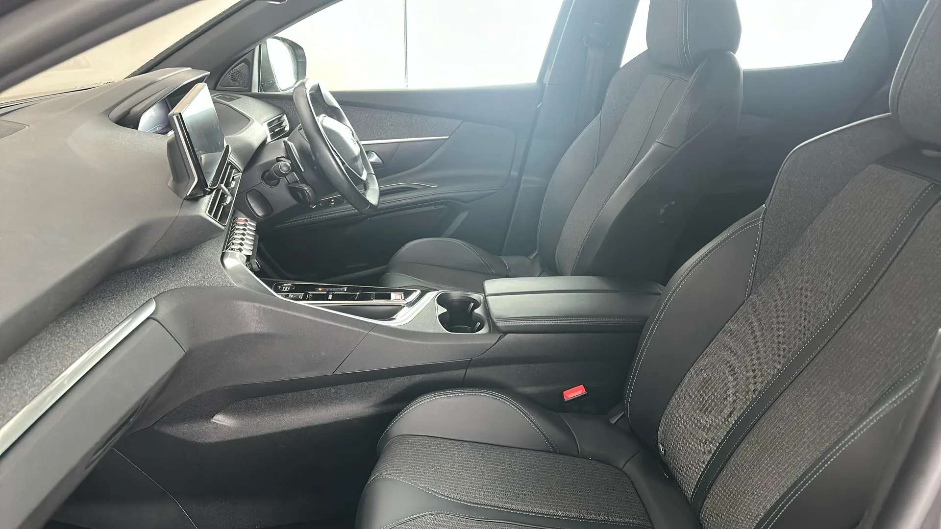 2023 PEUGEOT 3008 2023 PEUGEOT 3008