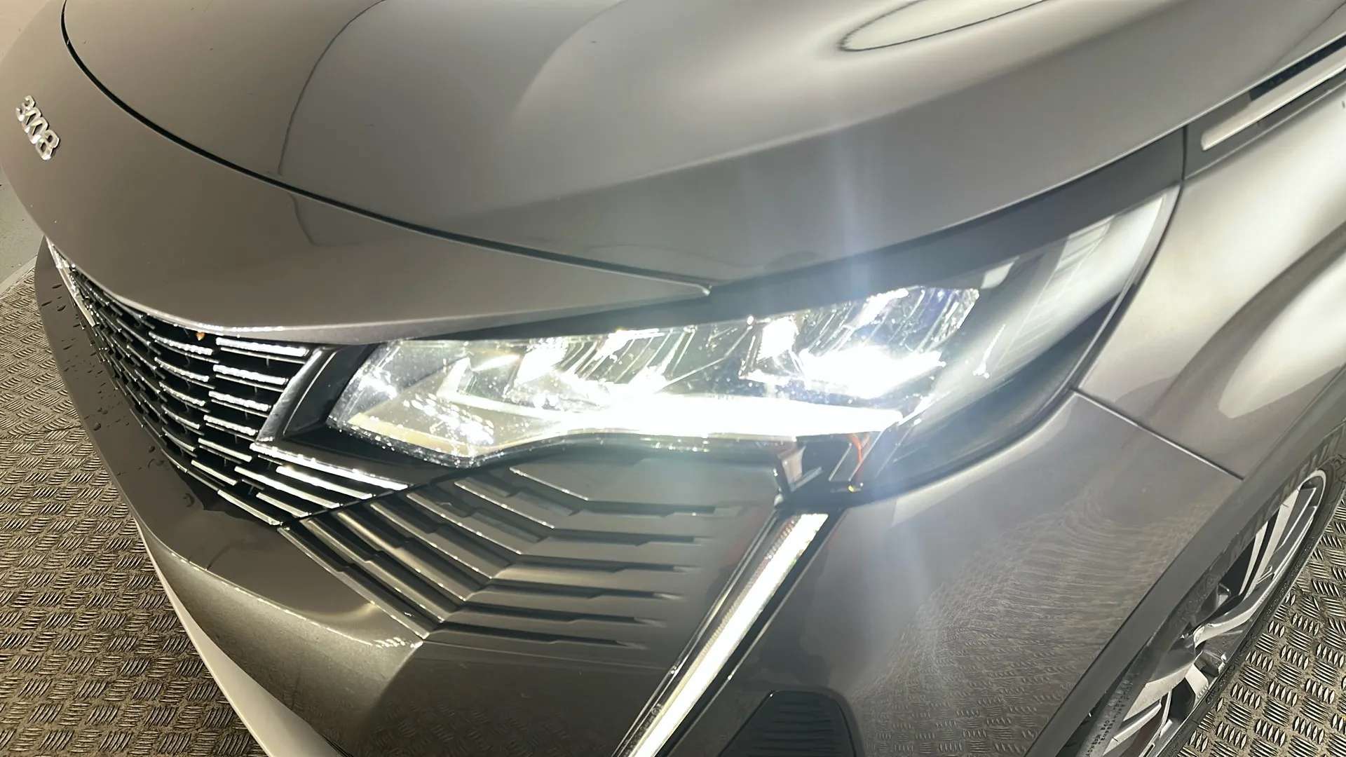 2023 PEUGEOT 3008 2023 PEUGEOT 3008