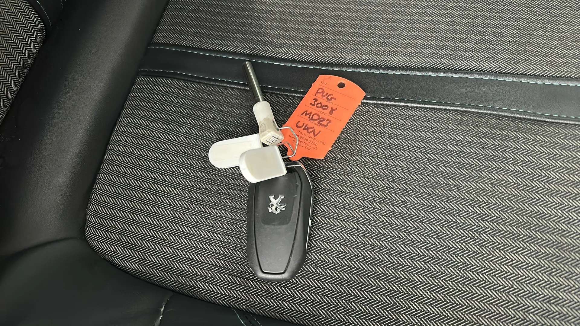 2023 PEUGEOT 3008 2023 PEUGEOT 3008