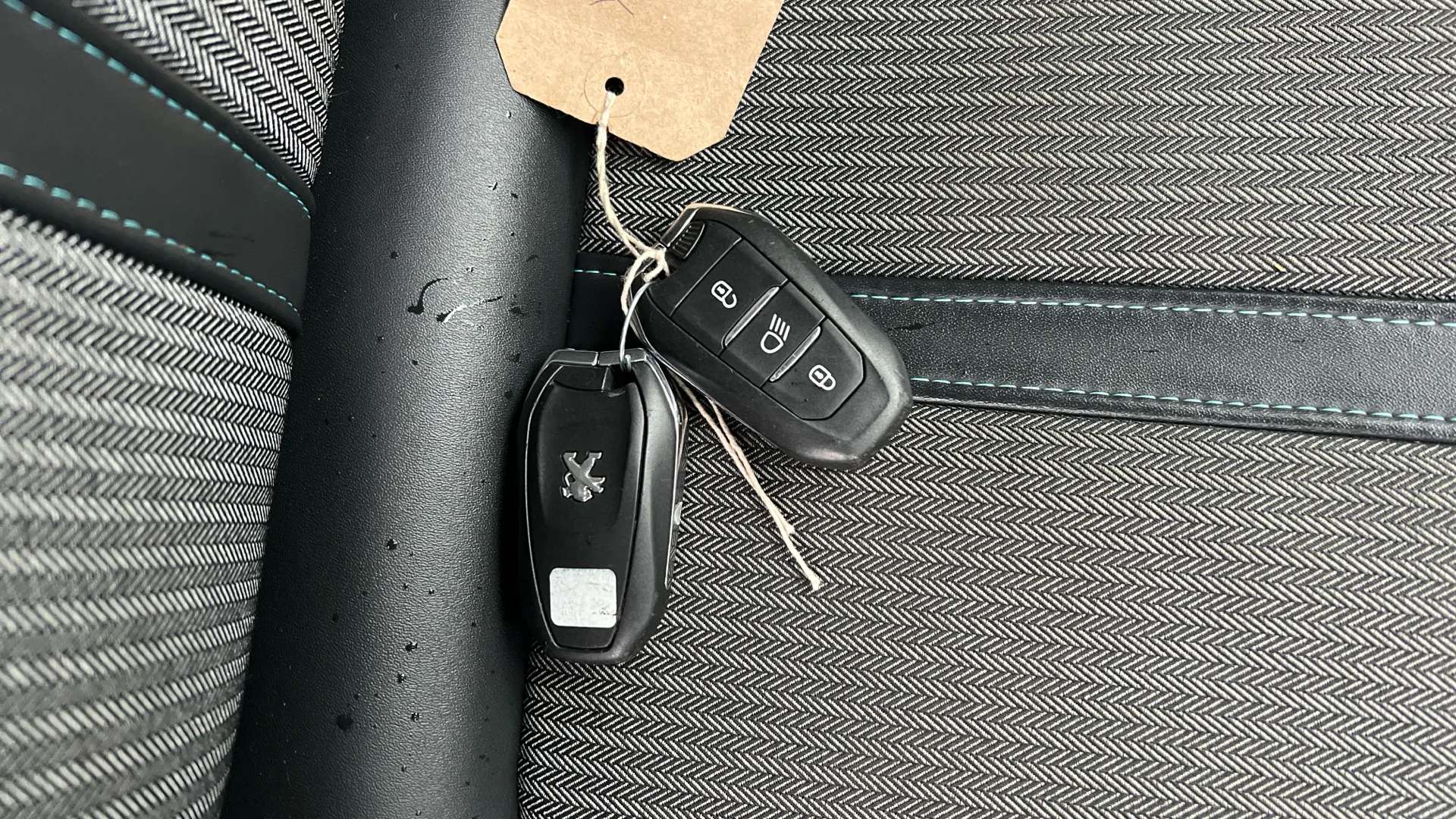 2022 PEUGEOT 3008 2022 PEUGEOT 3008