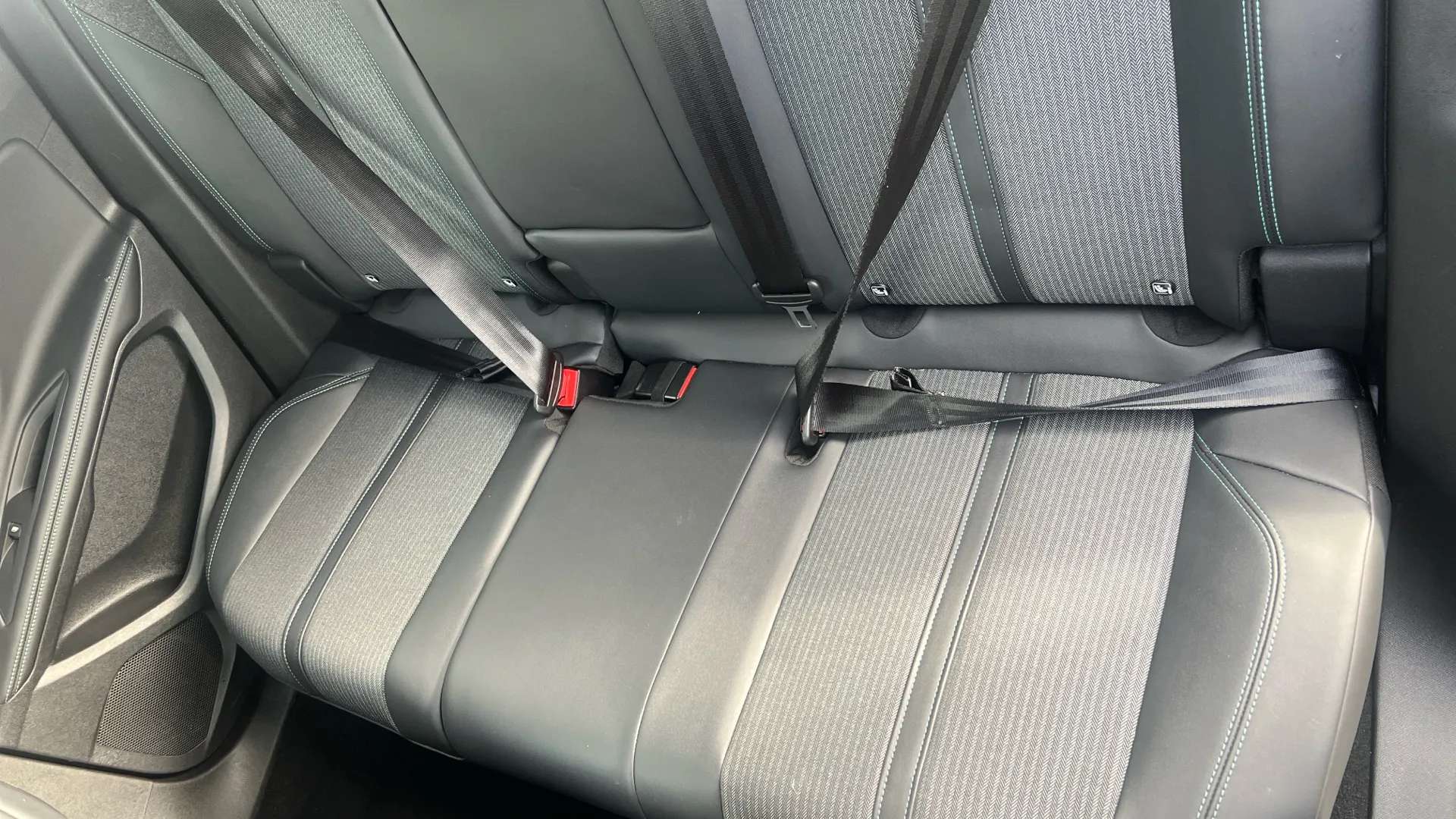 2022 PEUGEOT 3008 2022 PEUGEOT 3008