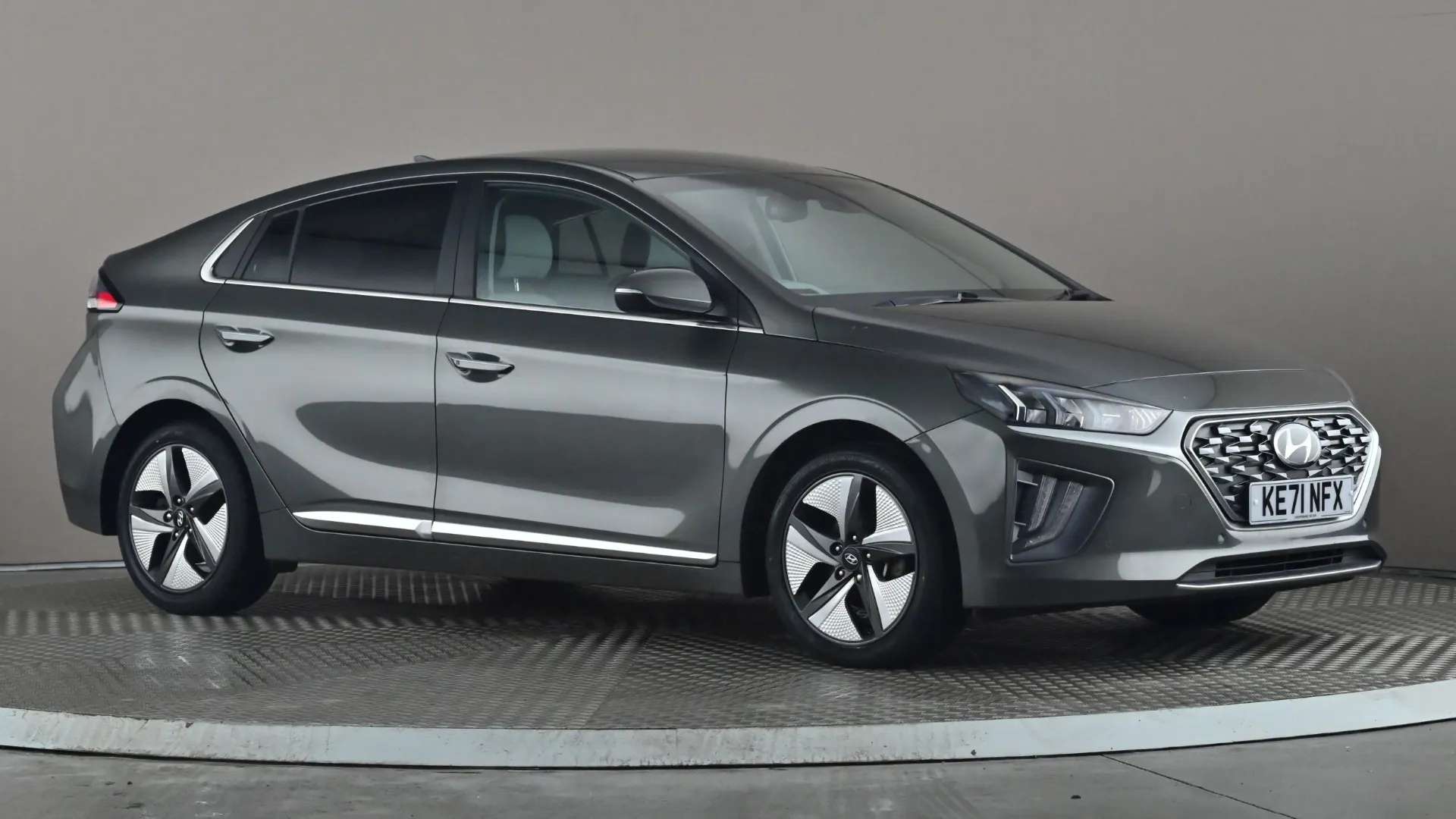 A 2021 HYUNDAI IONIQ 1.6 GDi Hybrid Premium SE DCT A 2021 HYUNDAI IONIQ 1.6 GDi Hybrid Premium SE DCT