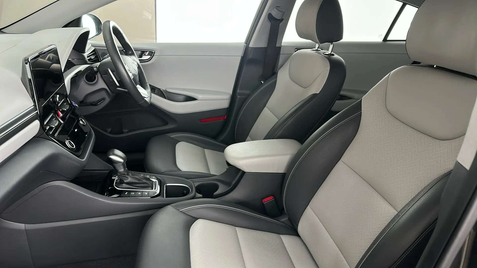 2021 HYUNDAI IONIQ 2021 HYUNDAI IONIQ