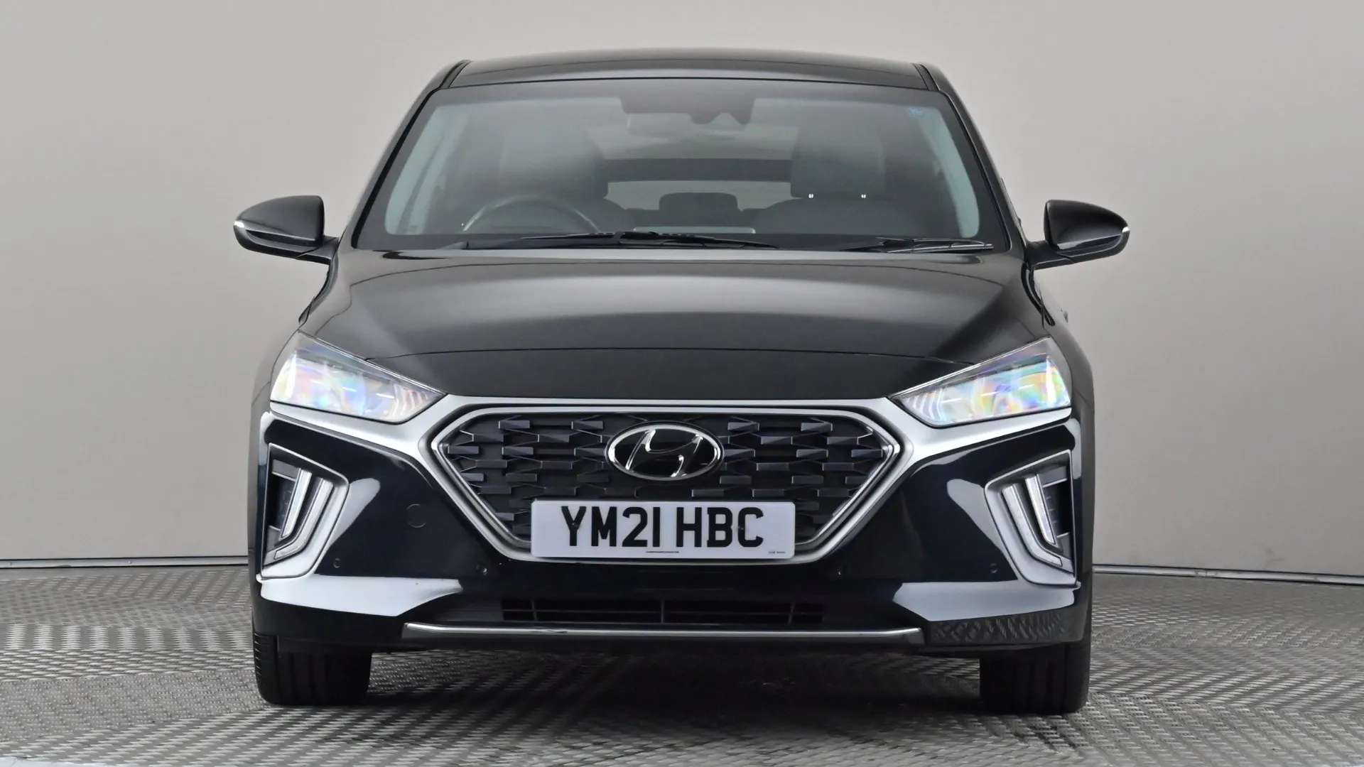 A 2021 HYUNDAI IONIQ 1.6 GDi Hybrid Premium SE DCT A 2021 HYUNDAI IONIQ 1.6 GDi Hybrid Premium SE DCT