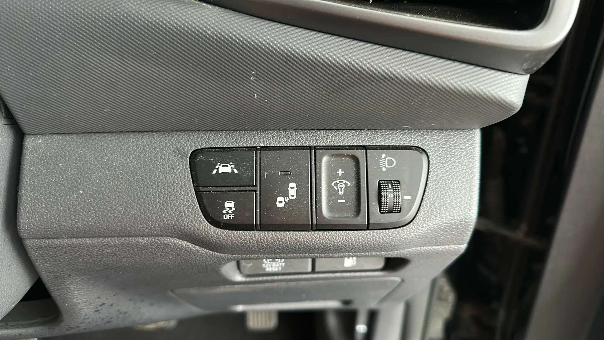 2021 HYUNDAI IONIQ 2021 HYUNDAI IONIQ