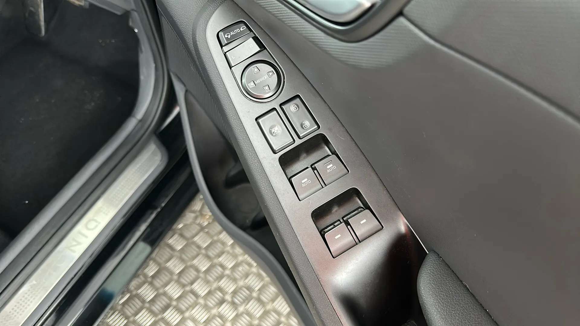 2021 HYUNDAI IONIQ 2021 HYUNDAI IONIQ