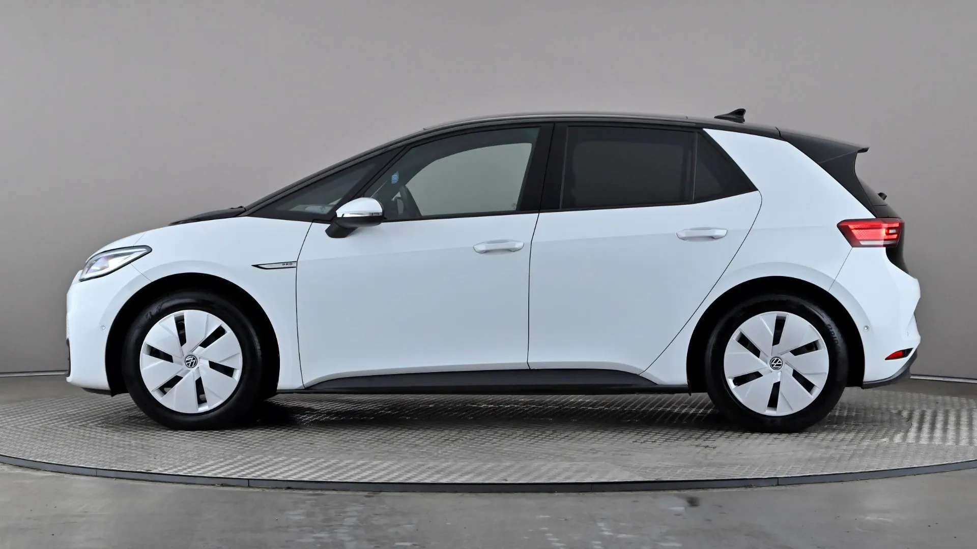 A 2023 VOLKSWAGEN ID.3 107KW Family Pro 58kWh Auto A 2023 VOLKSWAGEN ID.3 107KW Family Pro 58kWh Auto