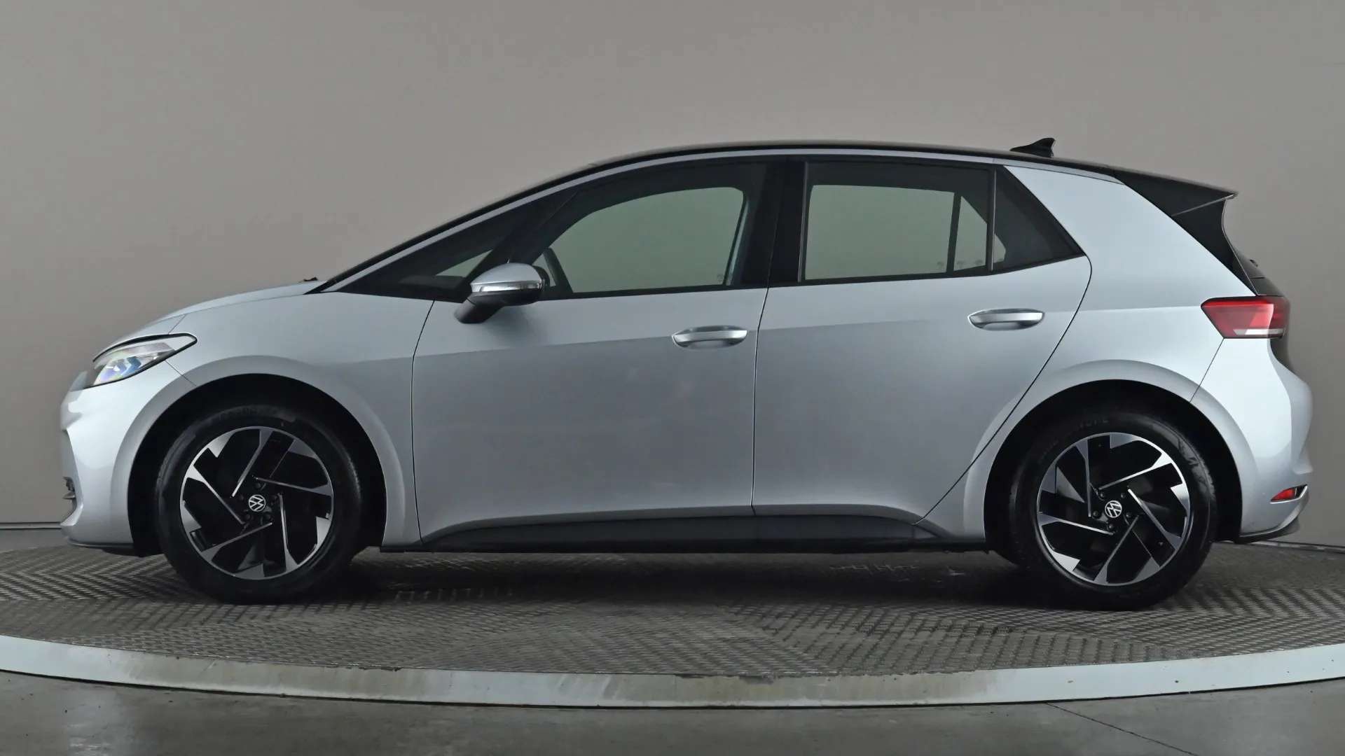 A 2023 VOLKSWAGEN ID.3 150kW Pro 58kWh Auto A 2023 VOLKSWAGEN ID.3 150kW Pro 58kWh Auto