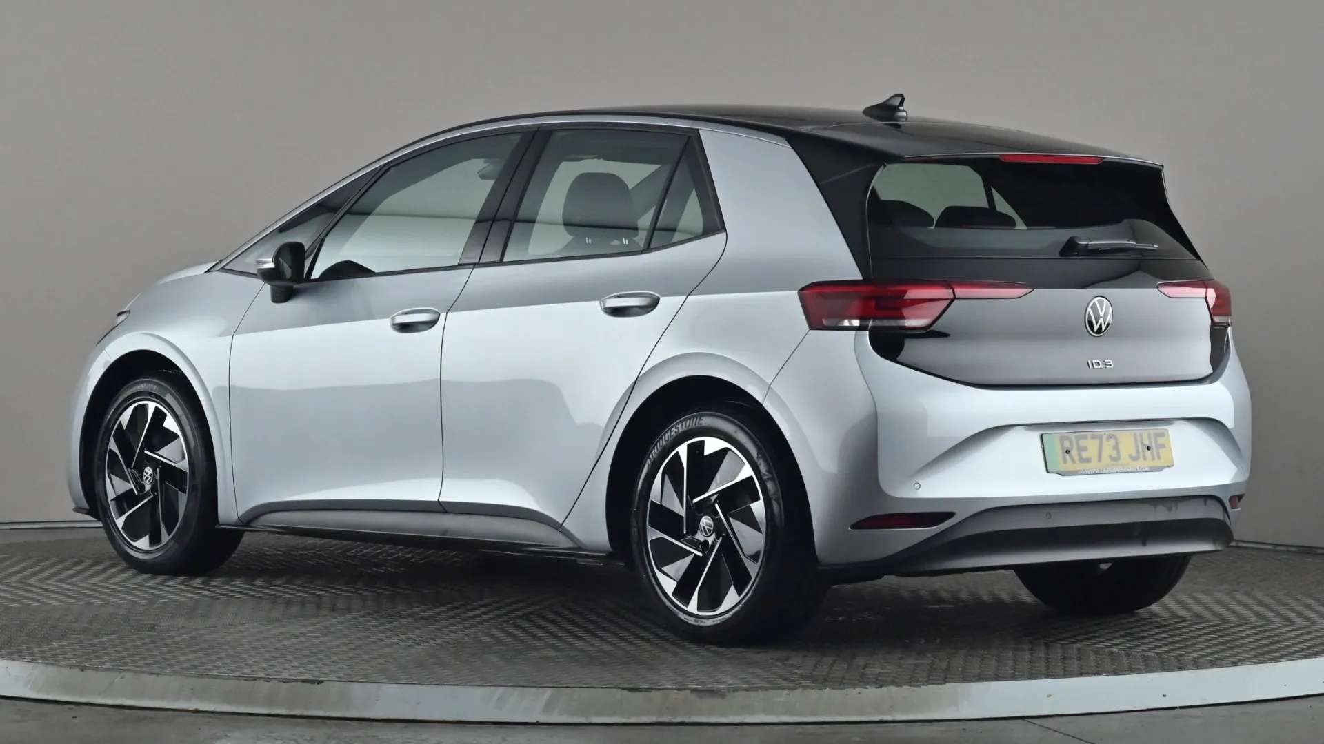 A 2023 VOLKSWAGEN ID.3 150kW Pro 58kWh Auto A 2023 VOLKSWAGEN ID.3 150kW Pro 58kWh Auto