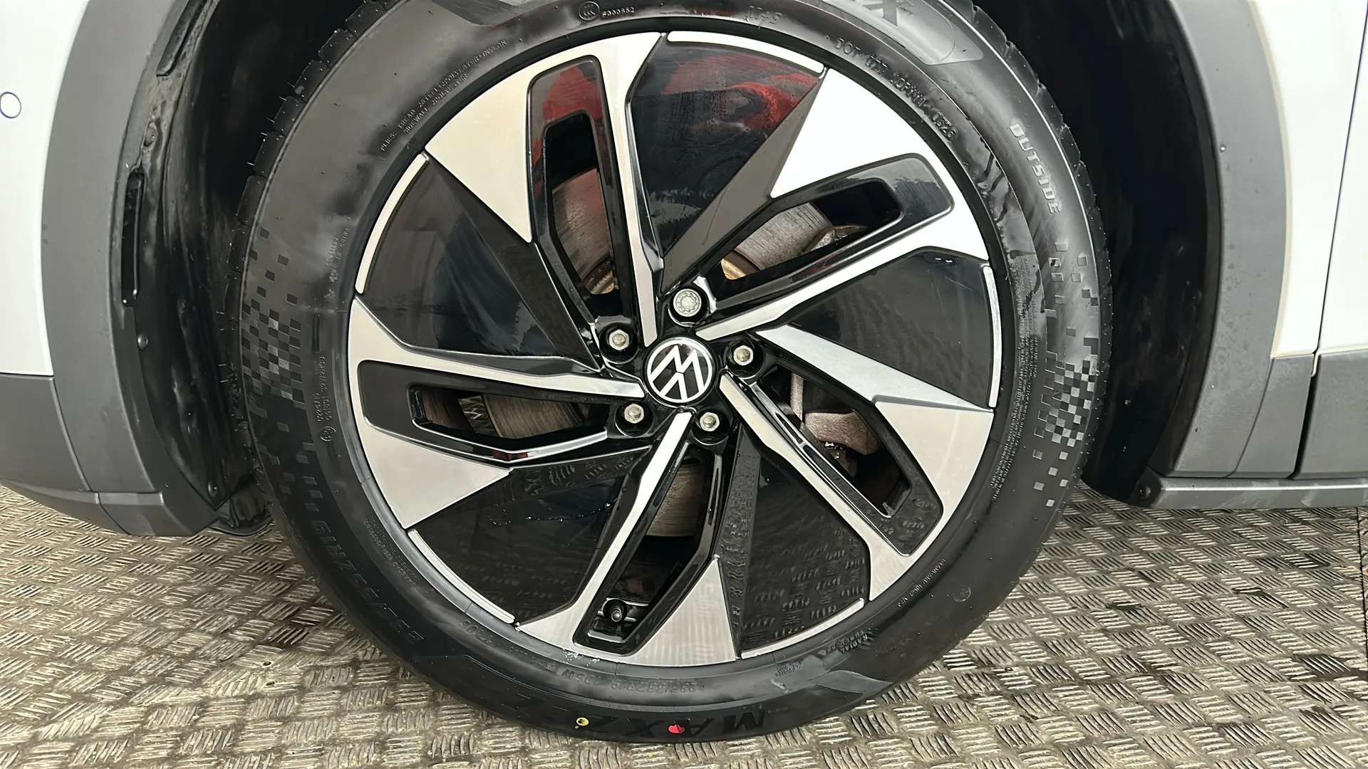 2024 VOLKSWAGEN ID.4 2024 VOLKSWAGEN ID.4
