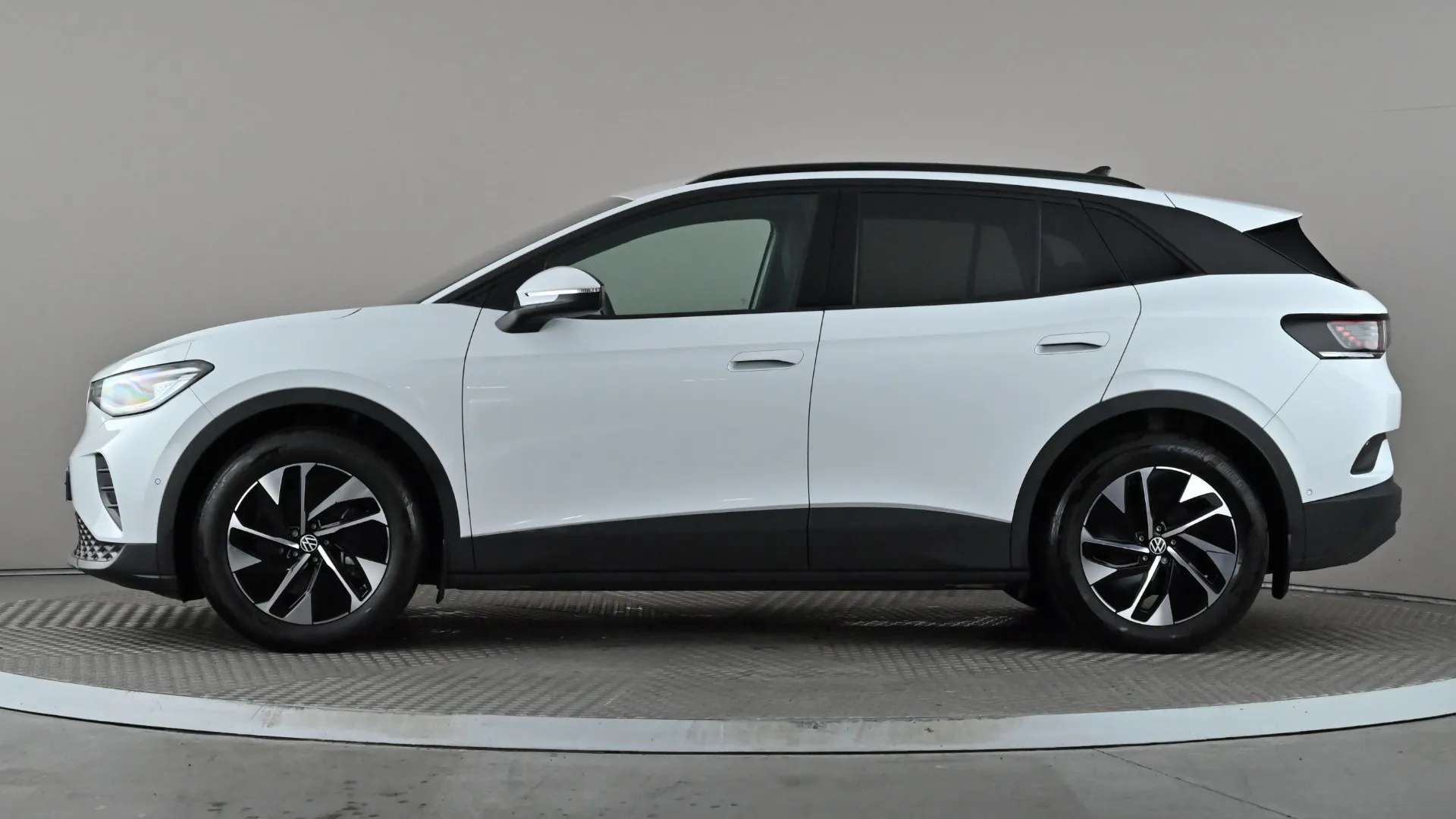 A 2025 VOLKSWAGEN ID.4 210kW Match Pro 77kWh Auto A 2025 VOLKSWAGEN ID.4 210kW Match Pro 77kWh Auto