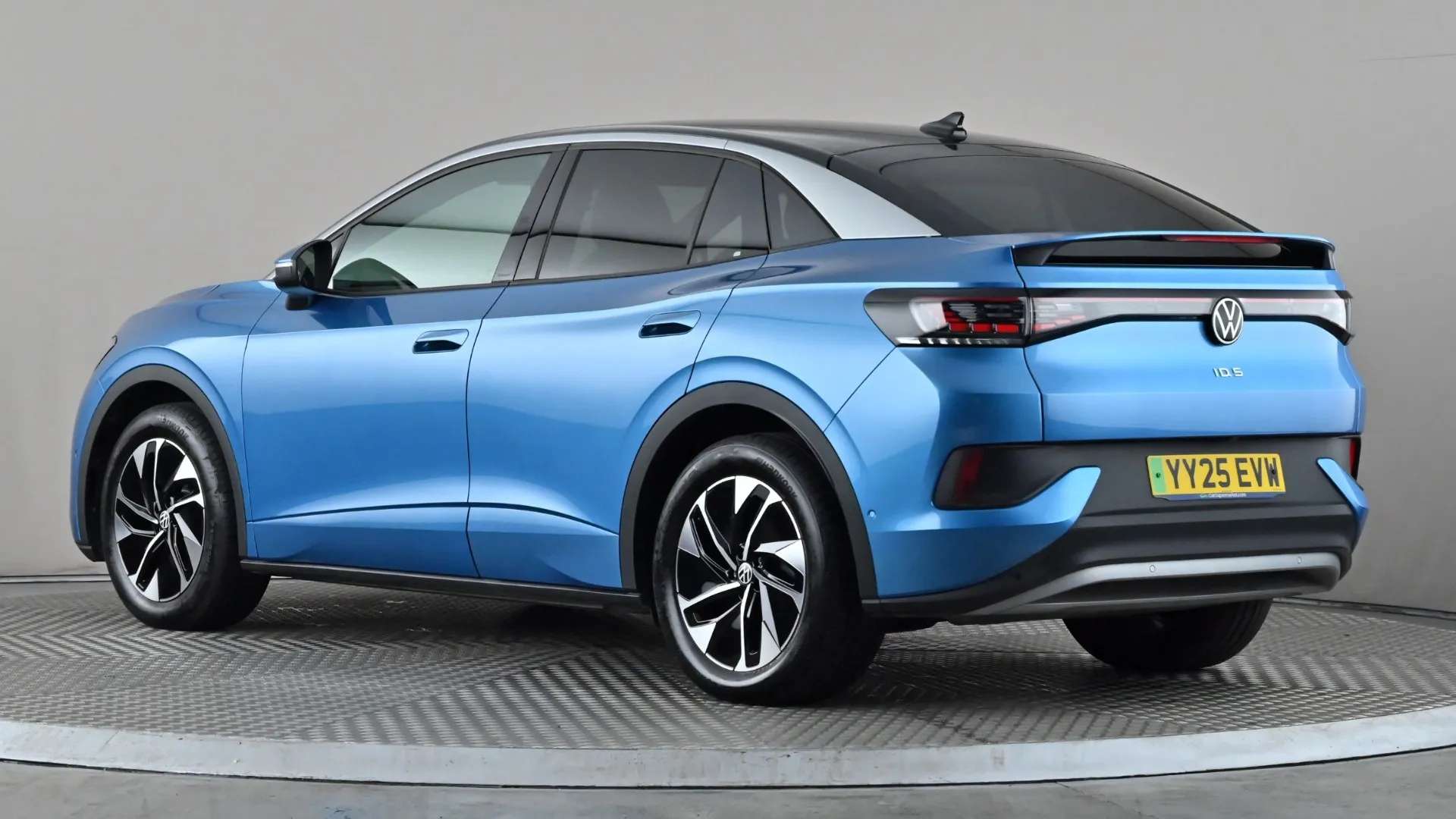 A 2025 VOLKSWAGEN ID.5 210kW Match Pro 77kWh Auto A 2025 VOLKSWAGEN ID.5 210kW Match Pro 77kWh Auto