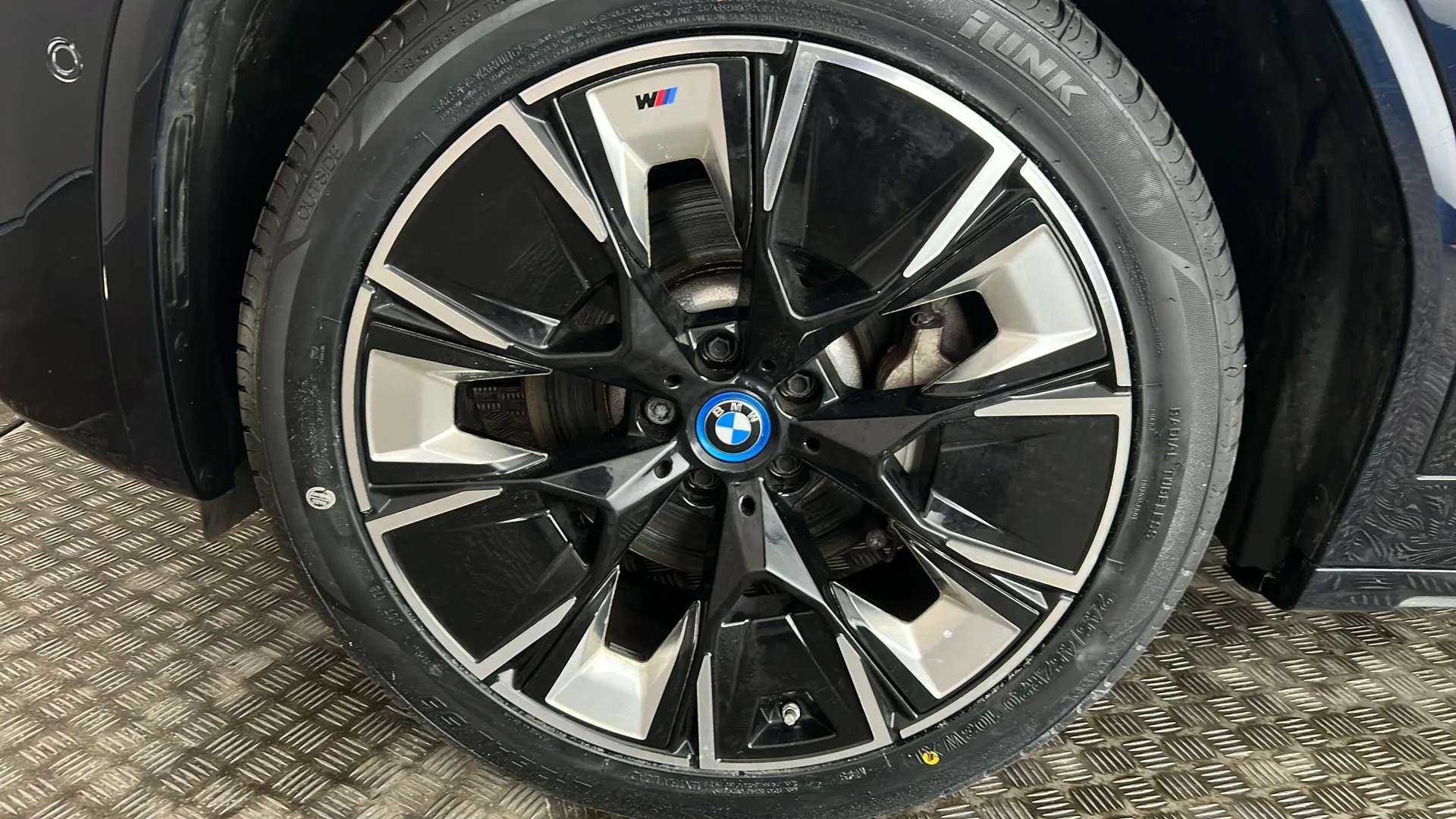 2023 BMW IX3 2023 BMW IX3