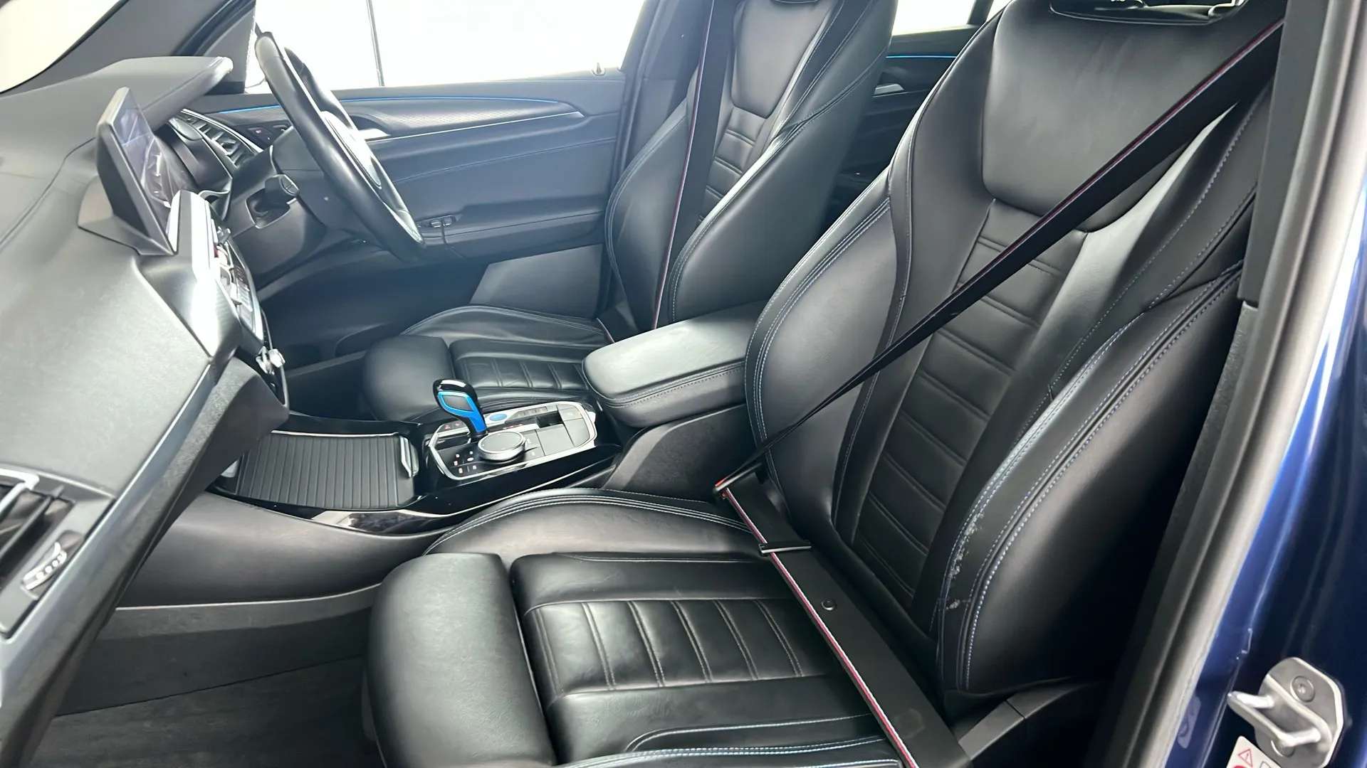 2023 BMW IX3 2023 BMW IX3