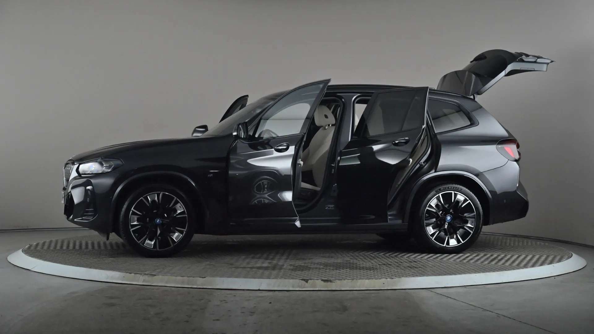 2024 BMW IX3 2024 BMW IX3