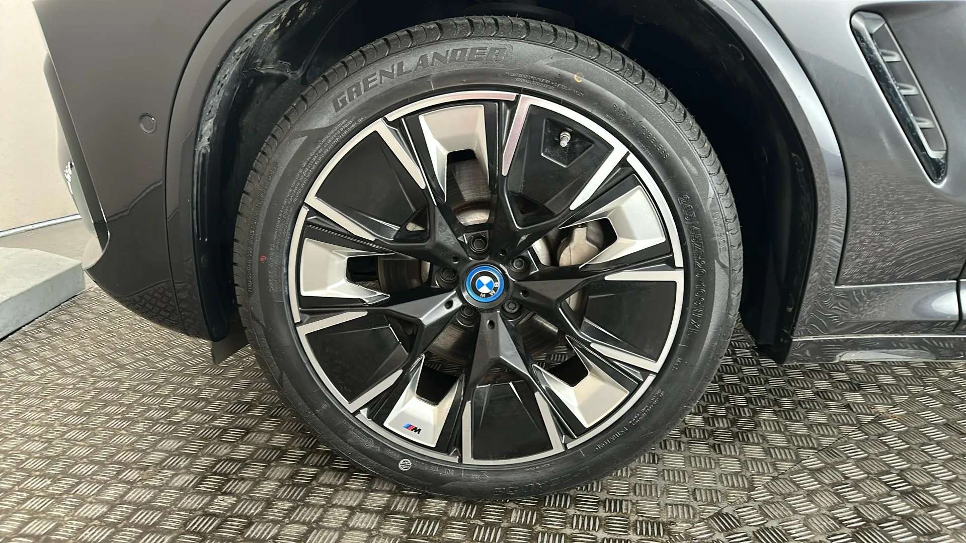 2023 BMW IX3 2023 BMW IX3