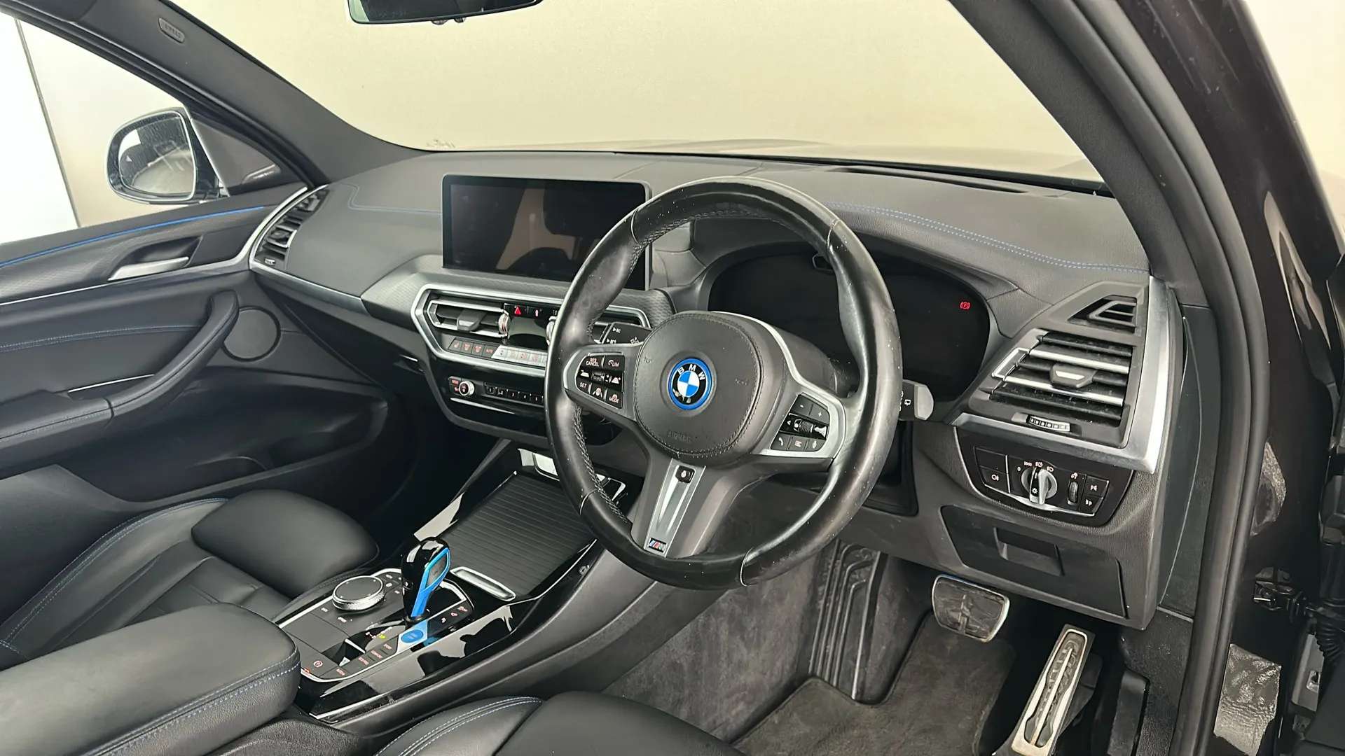 2023 BMW IX3 2023 BMW IX3