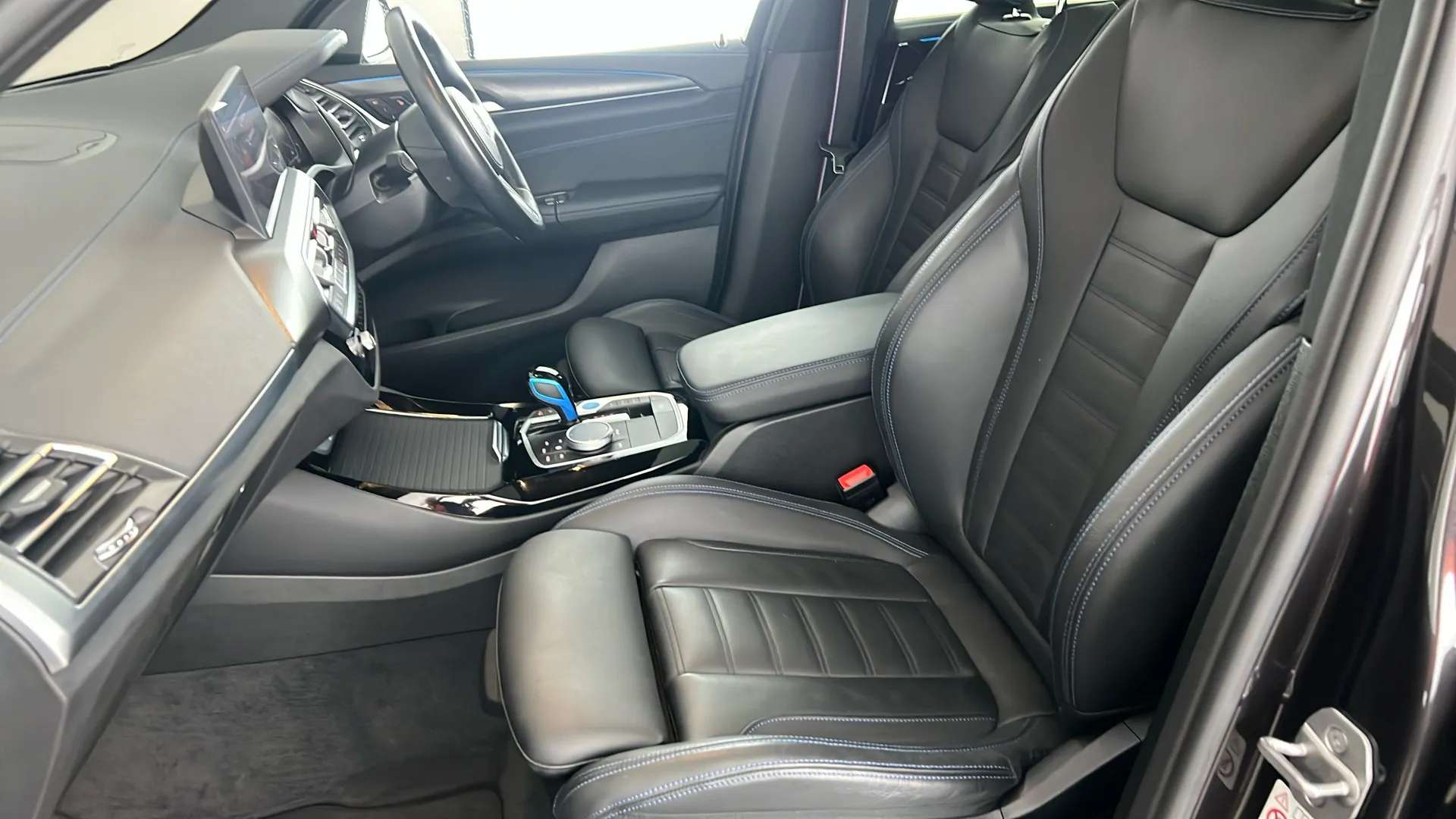 2023 BMW IX3 2023 BMW IX3