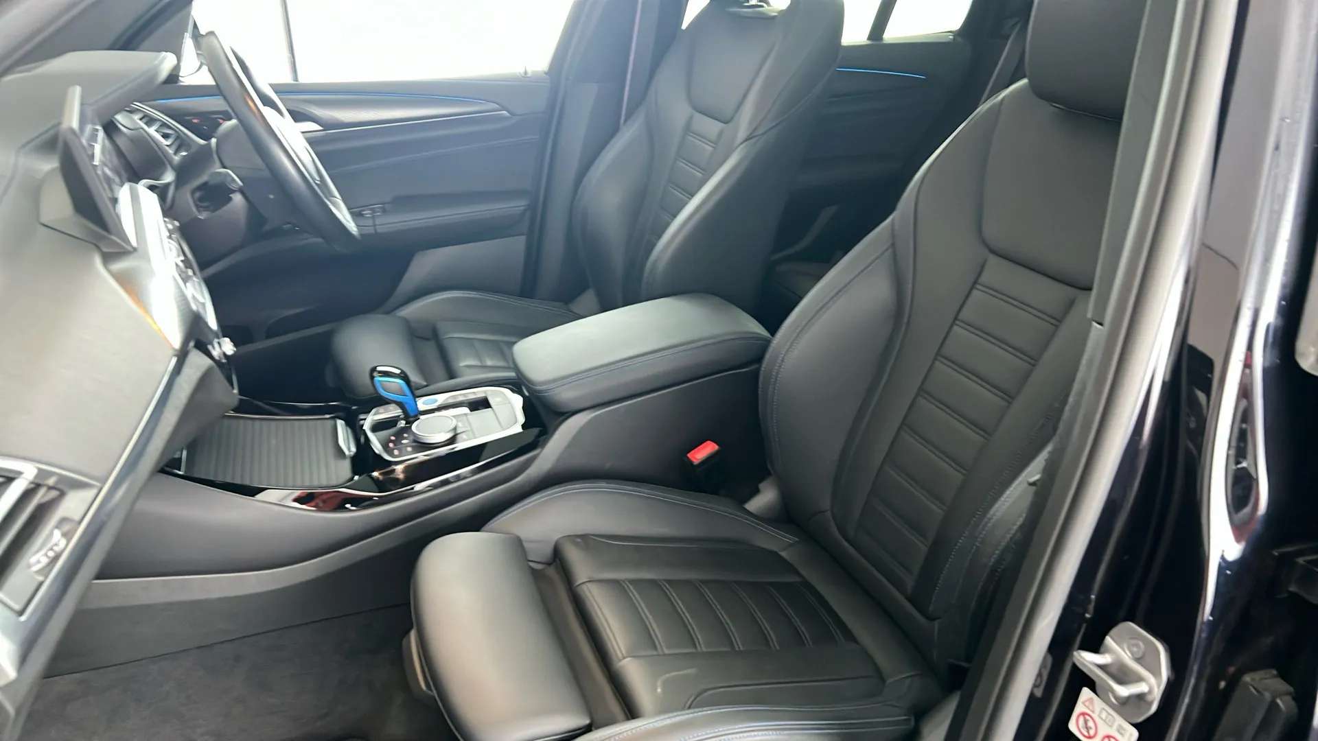 2022 BMW IX3 2022 BMW IX3