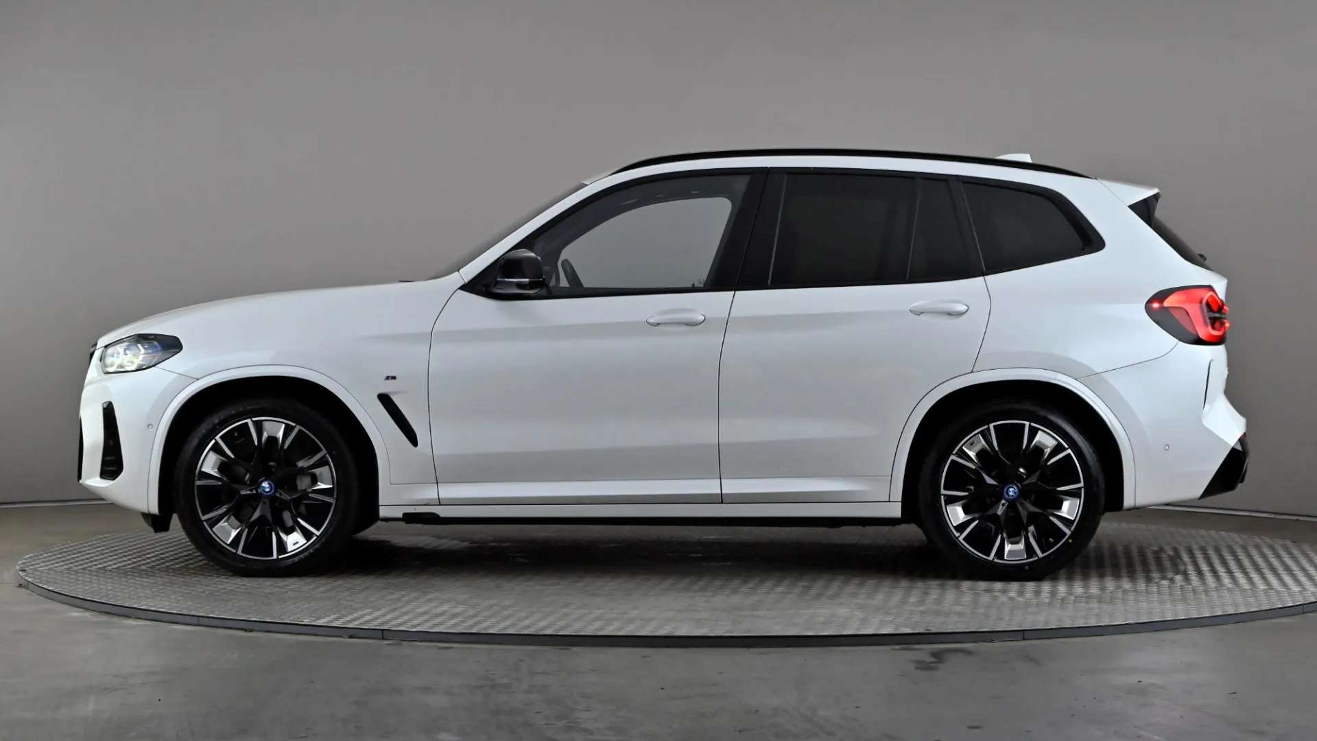A 2023 BMW IX3 210kW M Sport Pro 80kWh Auto A 2023 BMW IX3 210kW M Sport Pro 80kWh Auto