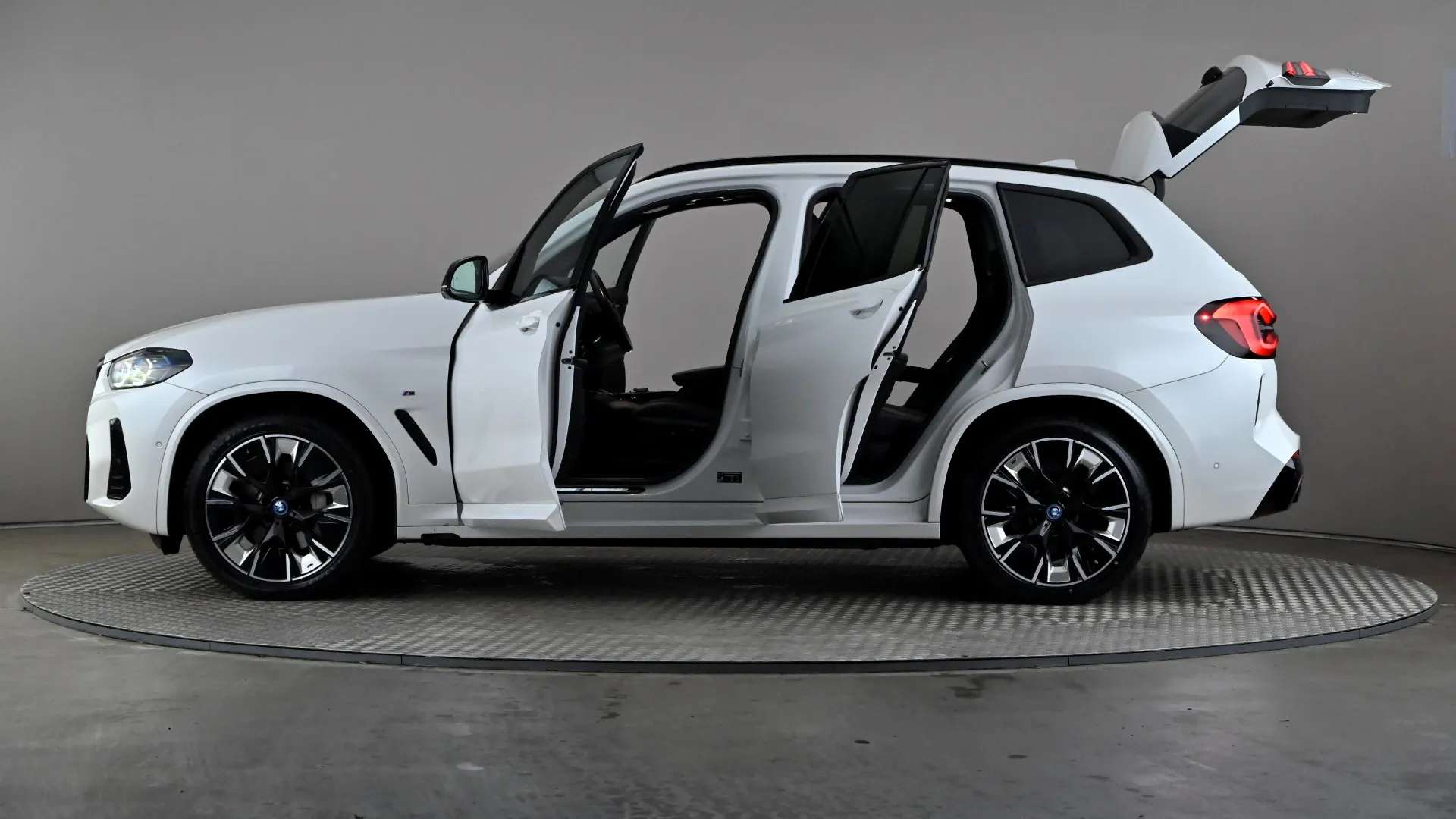 2023 BMW IX3 2023 BMW IX3