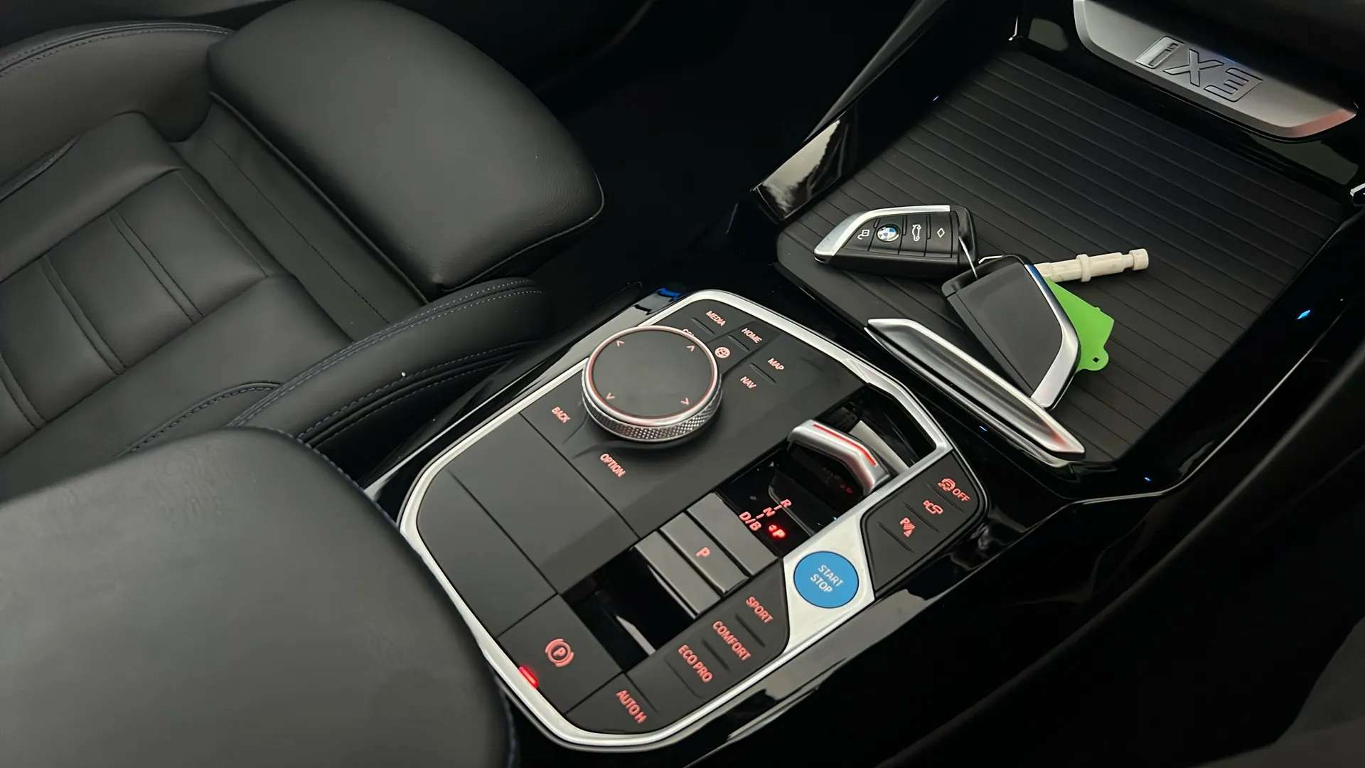 2023 BMW IX3 2023 BMW IX3