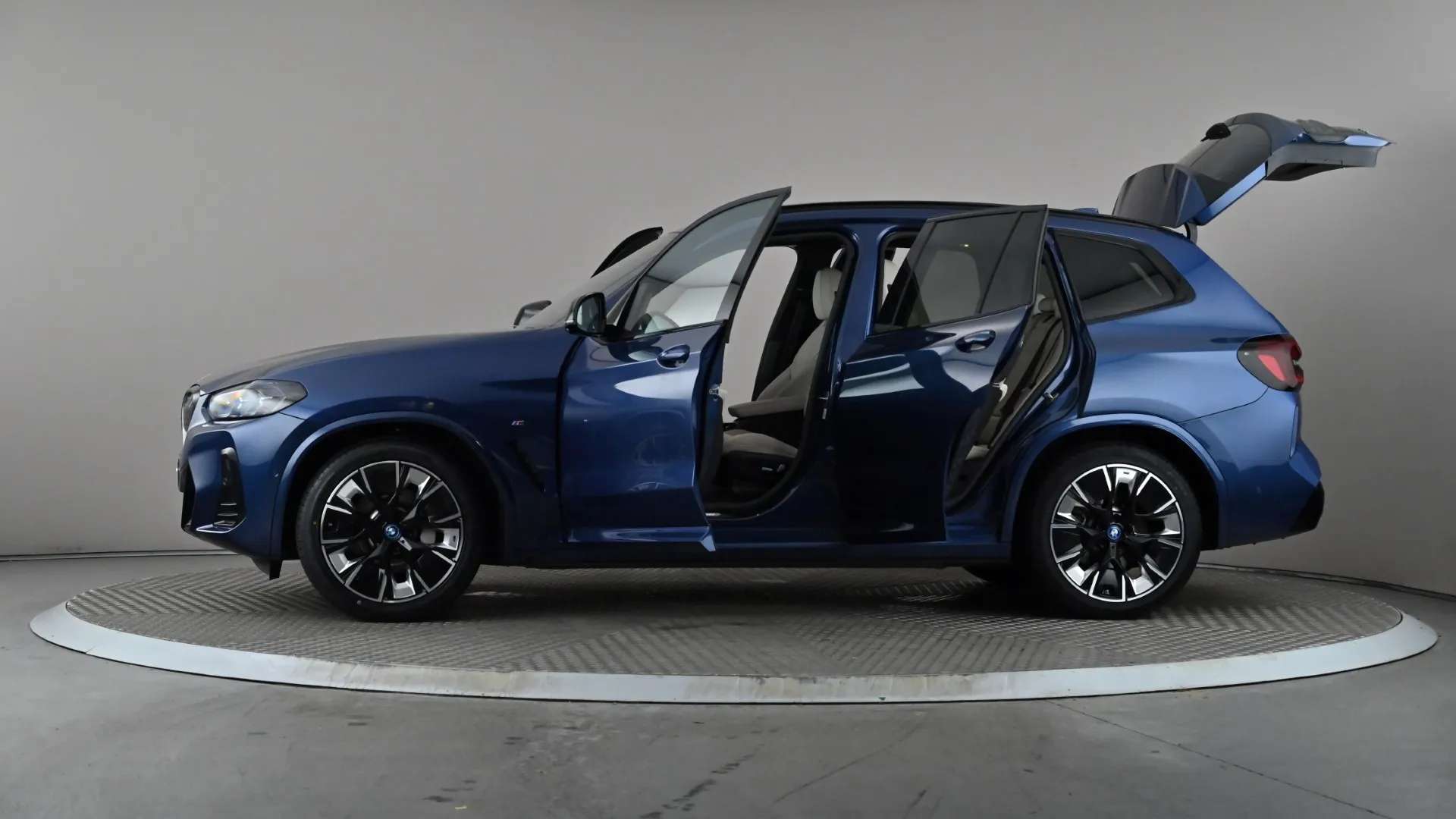 2023 BMW IX3 2023 BMW IX3