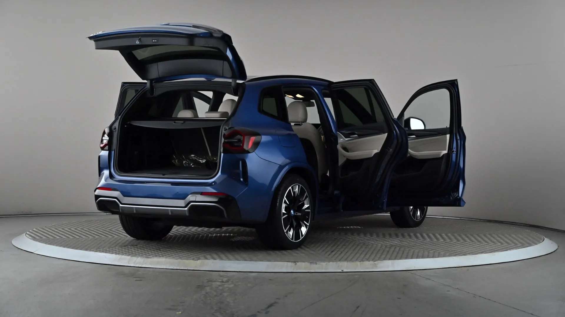 2023 BMW IX3 2023 BMW IX3