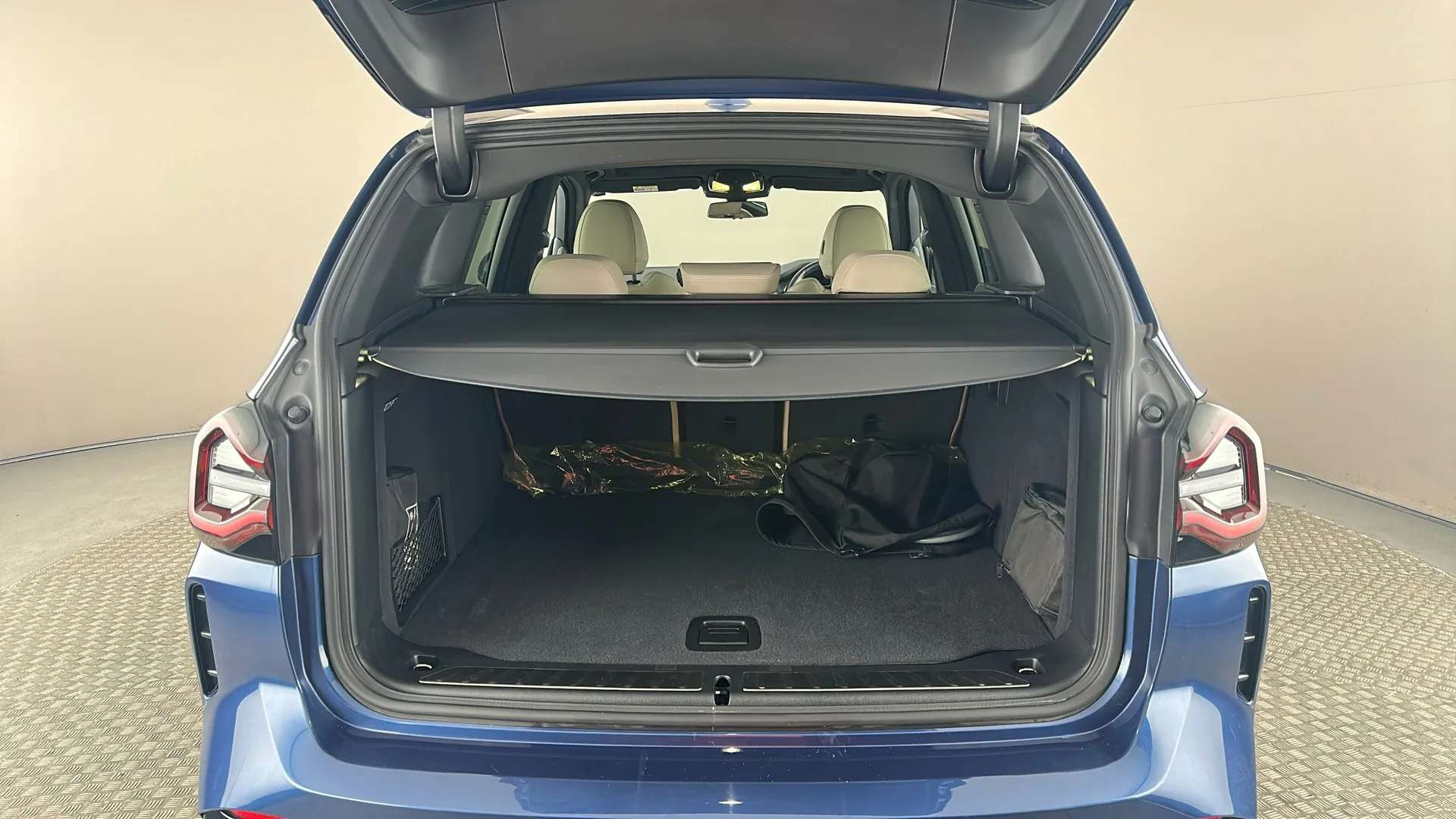 2023 BMW IX3 2023 BMW IX3