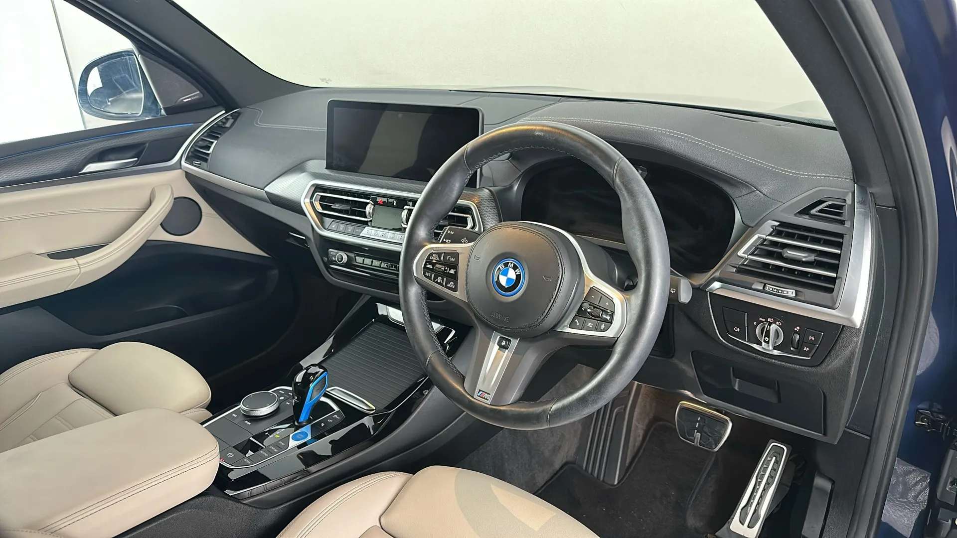 2023 BMW IX3 2023 BMW IX3