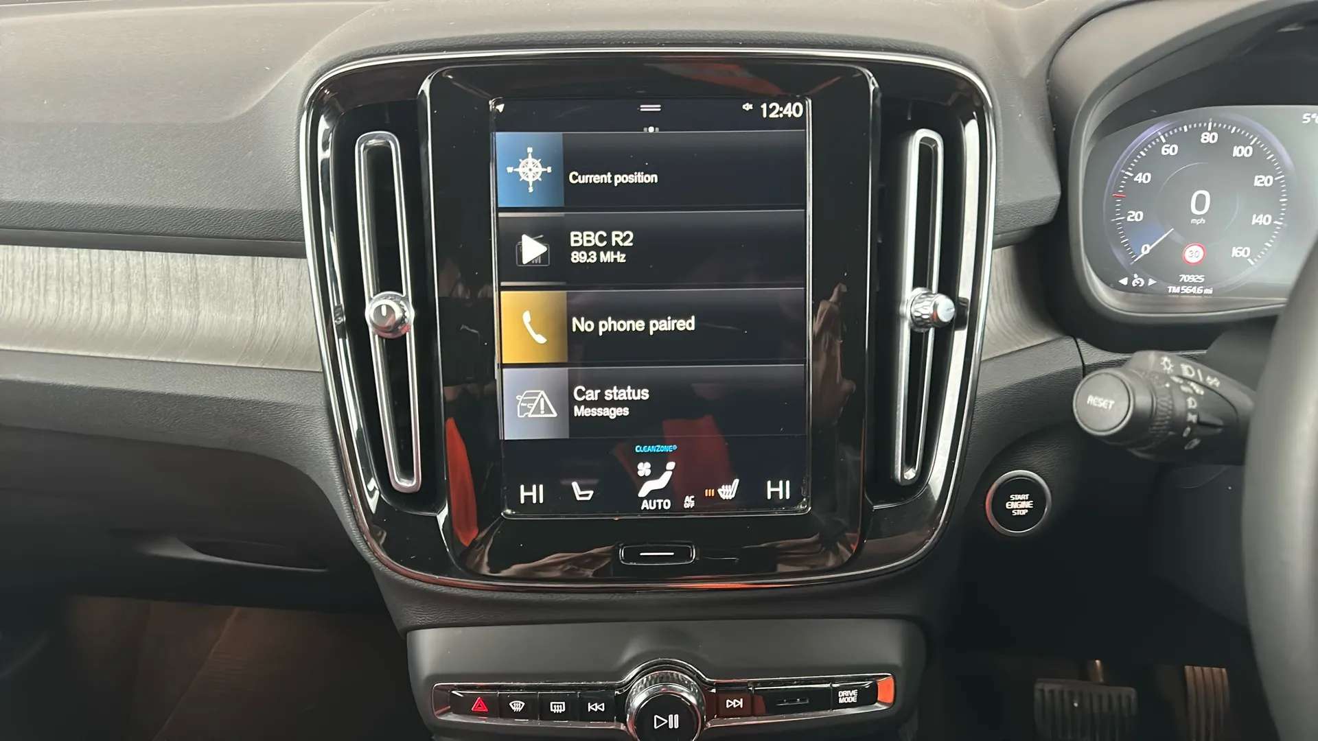 2021 VOLVO XC40 2021 VOLVO XC40