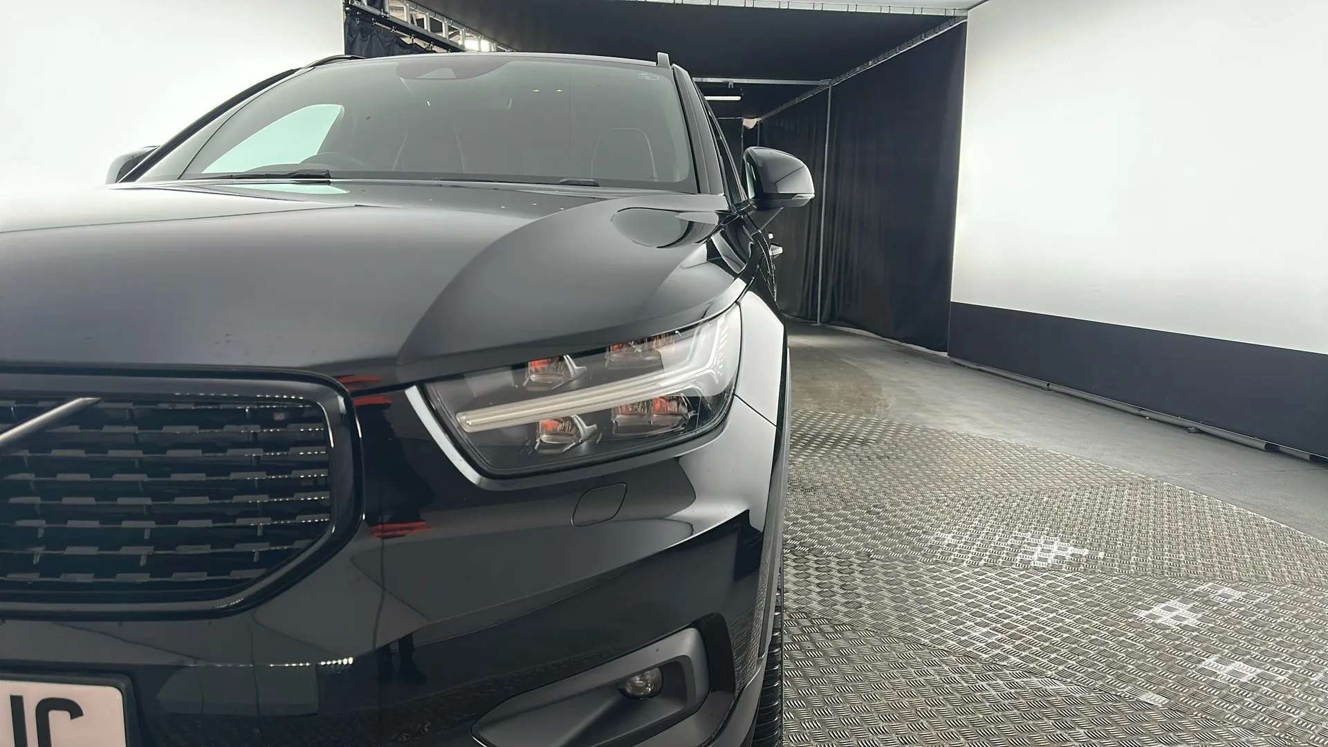 2020 VOLVO XC40 2020 VOLVO XC40